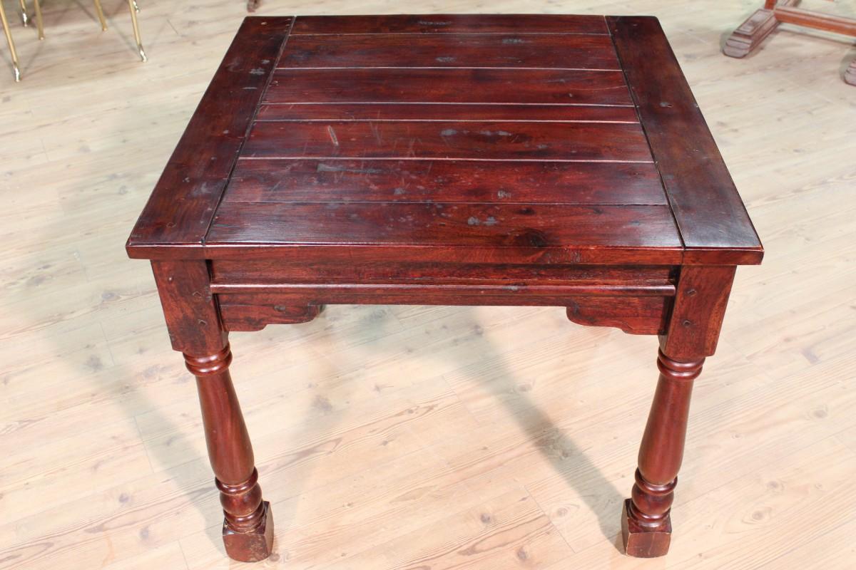 Square Table in Carved Wood, 20th Century For Sale 2