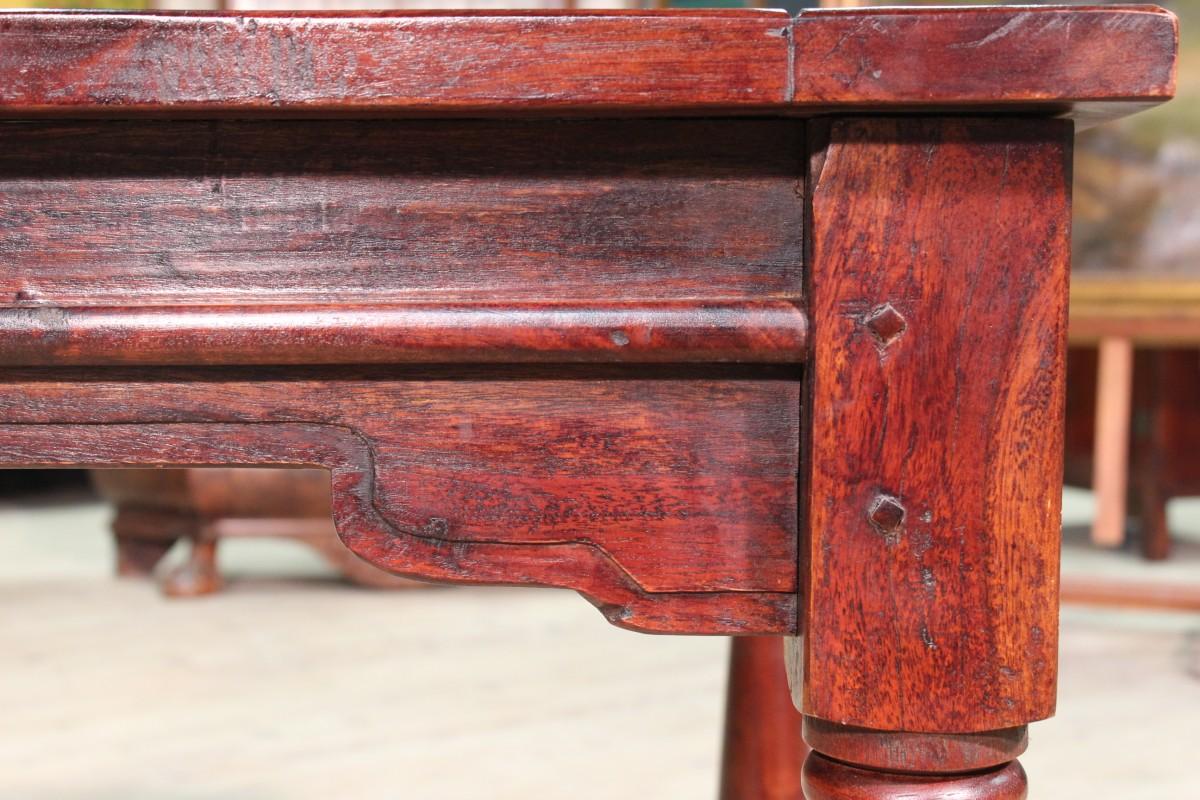 Square Table in Carved Wood, 20th Century For Sale 3