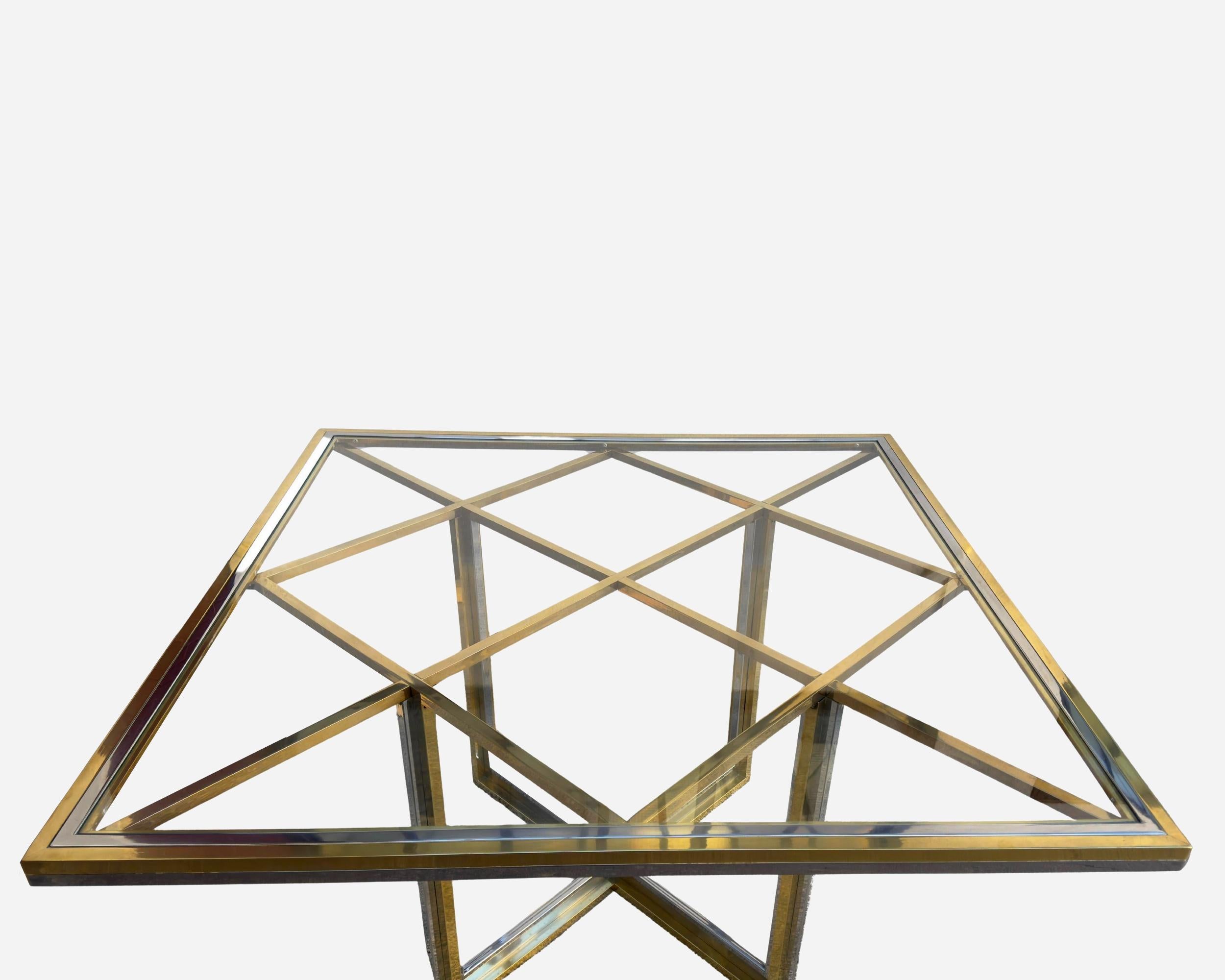 Mid-Century Modern Square table in polished brass and chromed steel, Romeo Rega, Italy, circa 1970 For Sale
