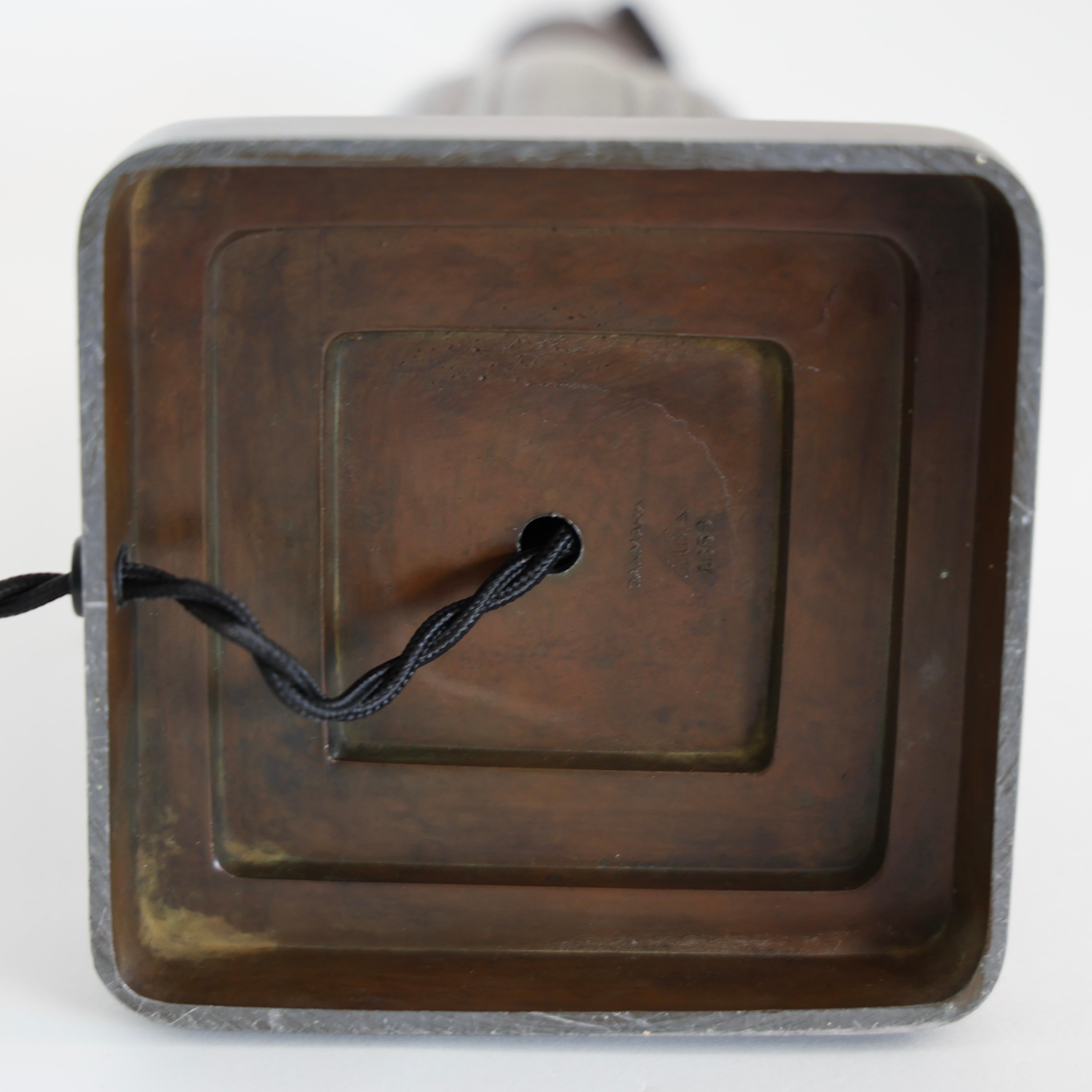 Quadratische Tischlampe von Just Andersen, 1930er Jahre, Dänemark im Angebot 4