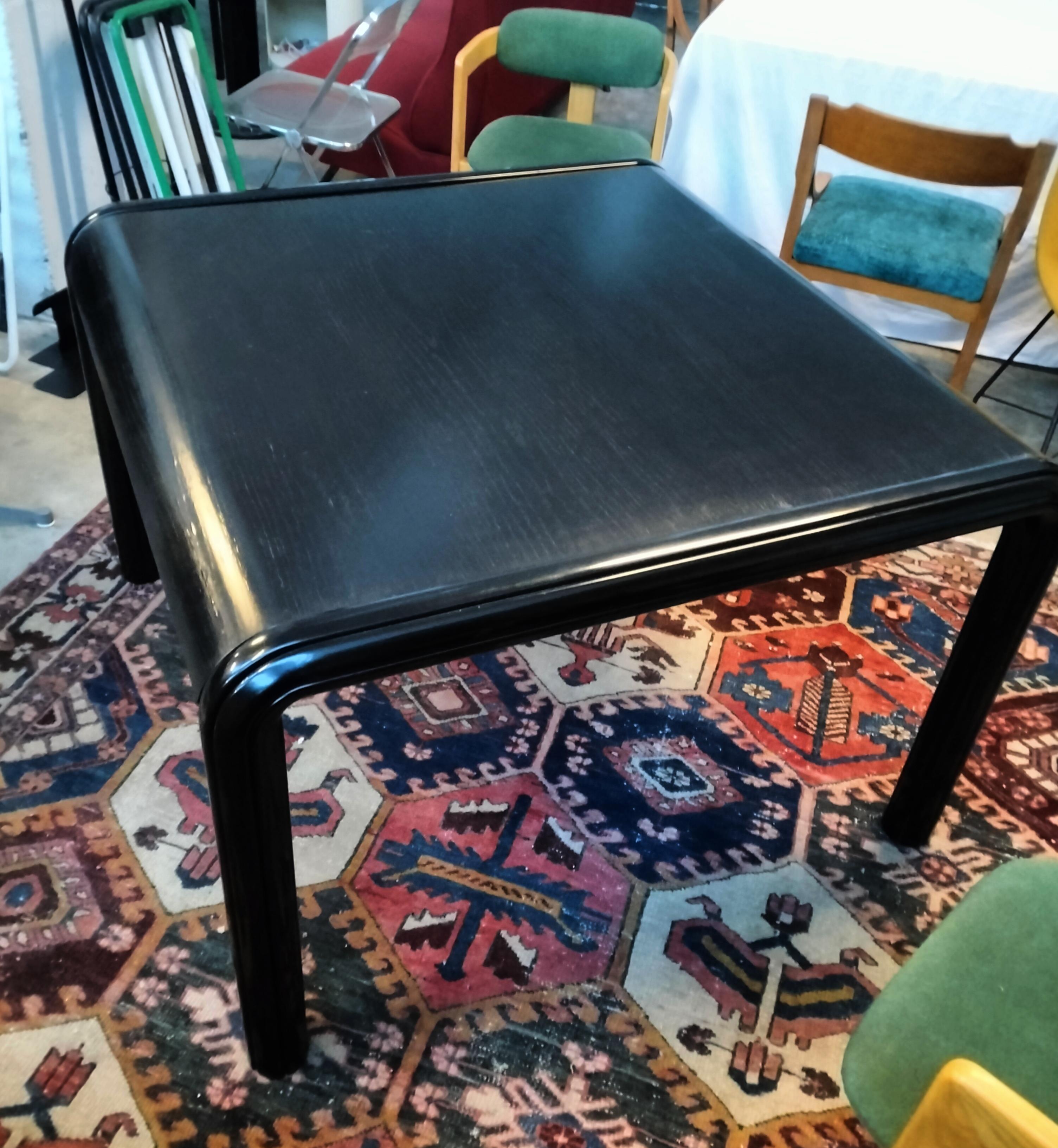 Italian square table Orsay mod. by Gae Aulenti for Knoll 80s
