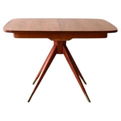 Square table with rounded corners