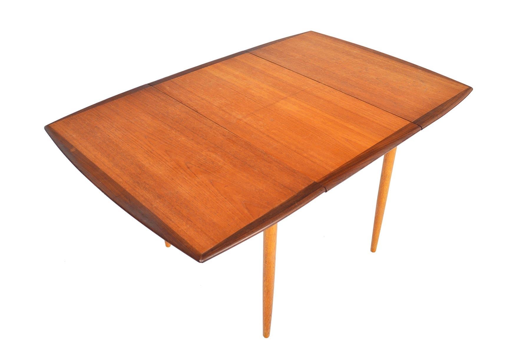 Square Teak and Oak Danish Modern Butterfly Leaf Midcentury Dining Table In Good Condition In Berkeley, CA