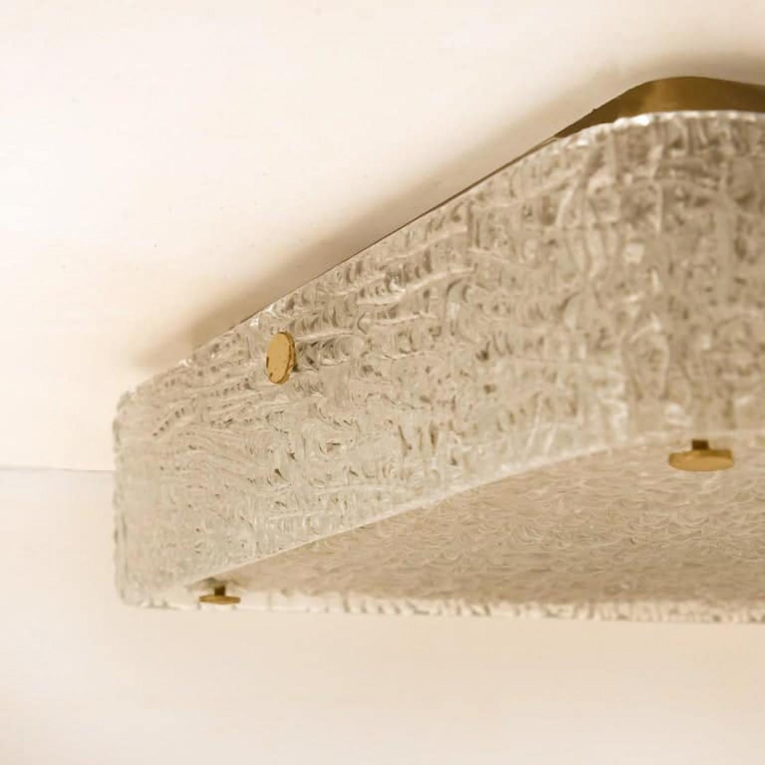 Autrichien Supports de lampe ou appliques en verre texturé de forme carrée par Kaiser Leuchten, 1970 (Copie) en vente