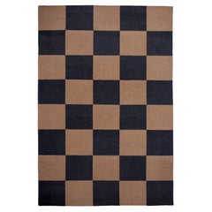 Quadratischer Tabak- Dhurrie/Kelim-Teppich in skandinavischem Design