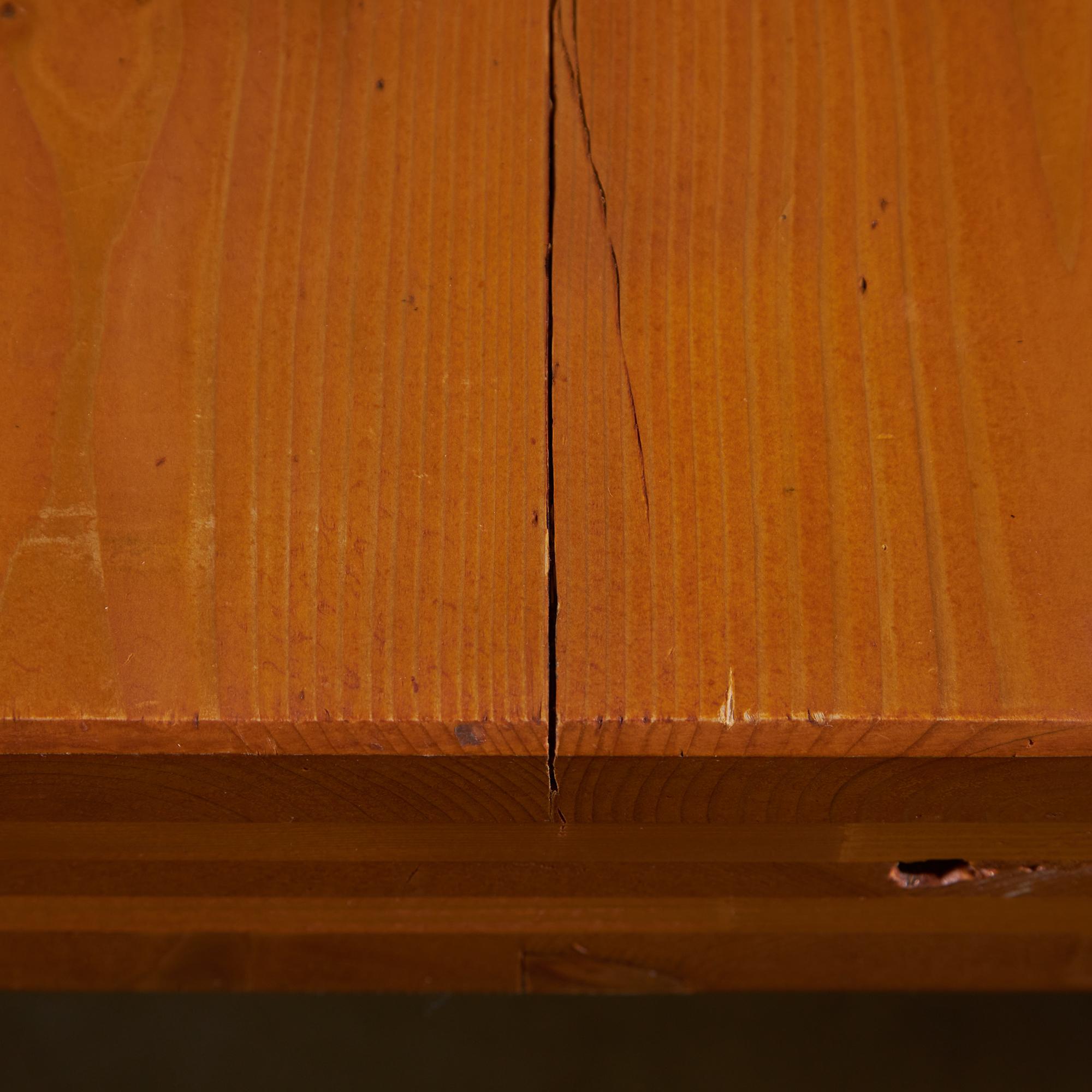 Pin Table de salle à manger en pin à plateau carré en vente