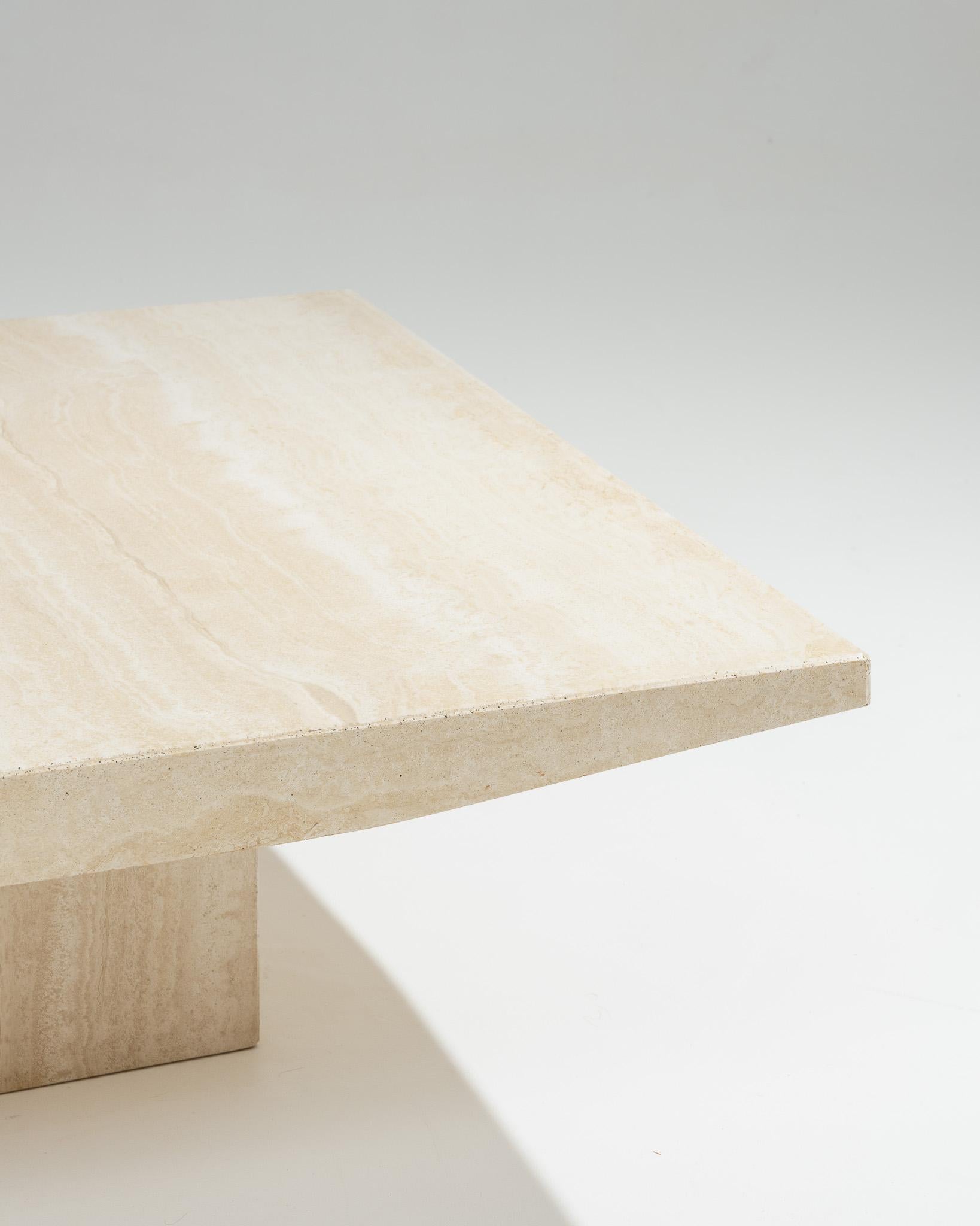 Square Travertine Coffee Table, 1970s In Good Condition For Sale In PARIS, FR
