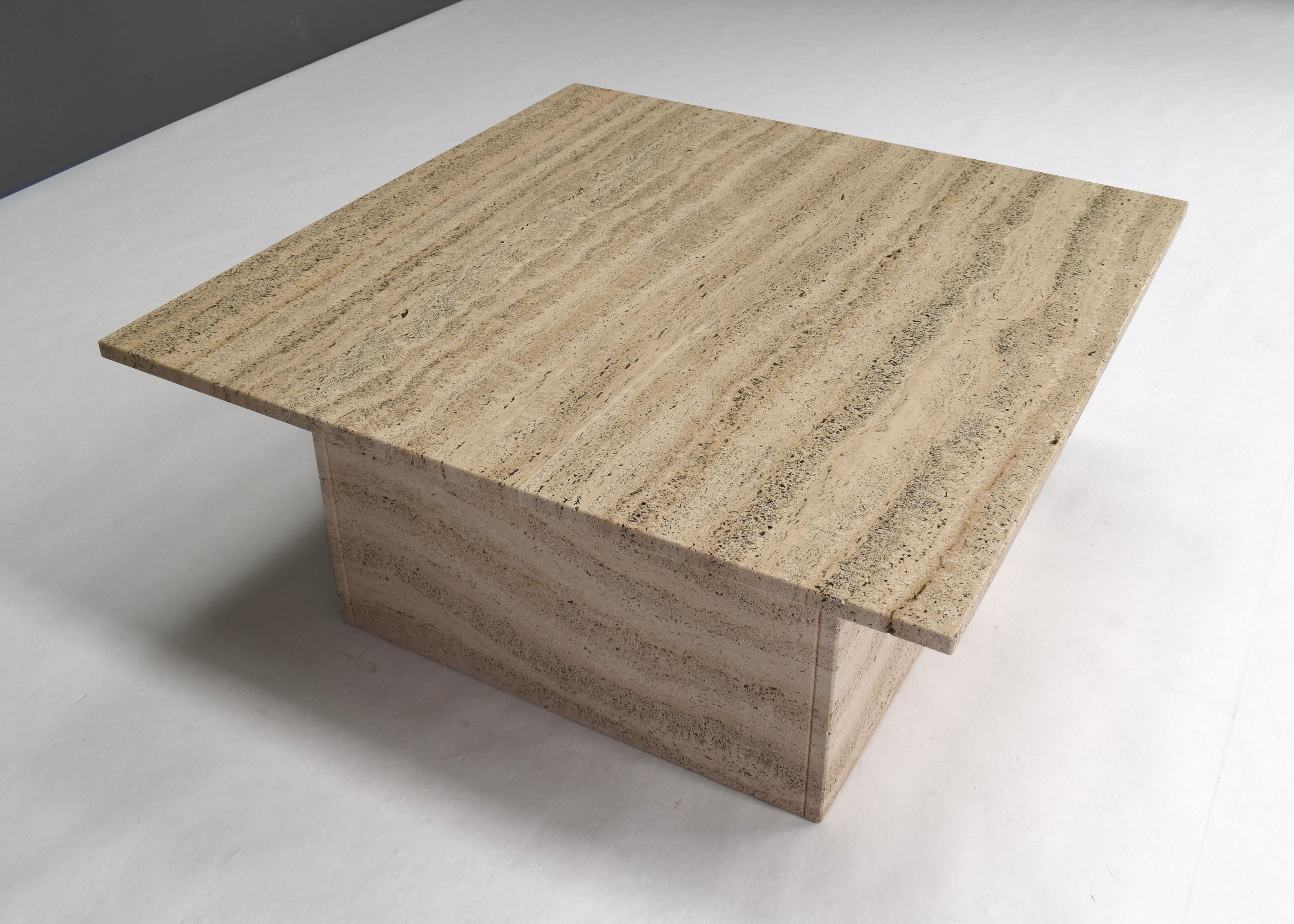 Square Travertine Coffee Table in the style of Up&Up Mangiarotti, Italy, 1970 For Sale 1