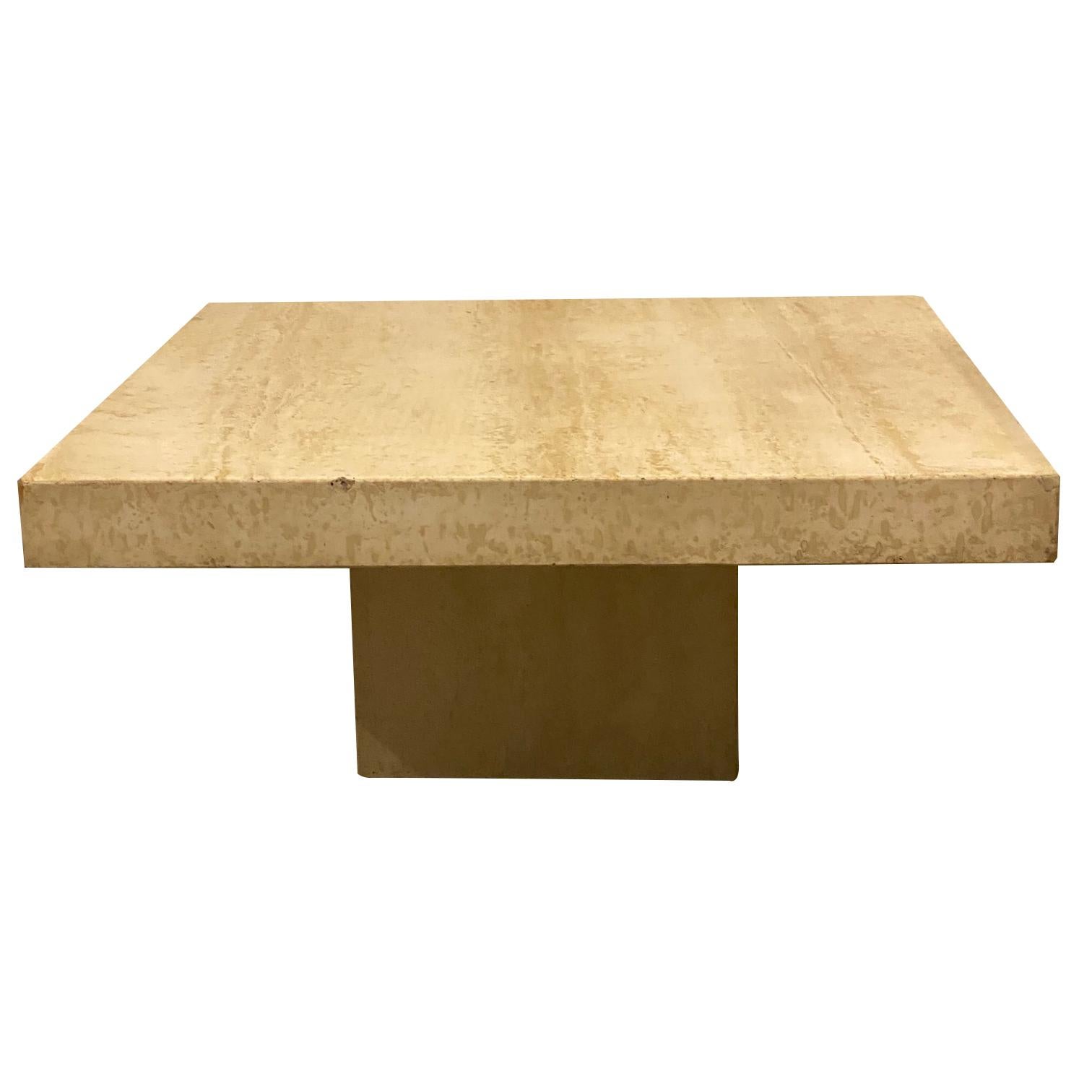 Quadratischer Beistelltisch aus Travertin, Italien, 1970er Jahre (Moderne der Mitte des Jahrhunderts) im Angebot