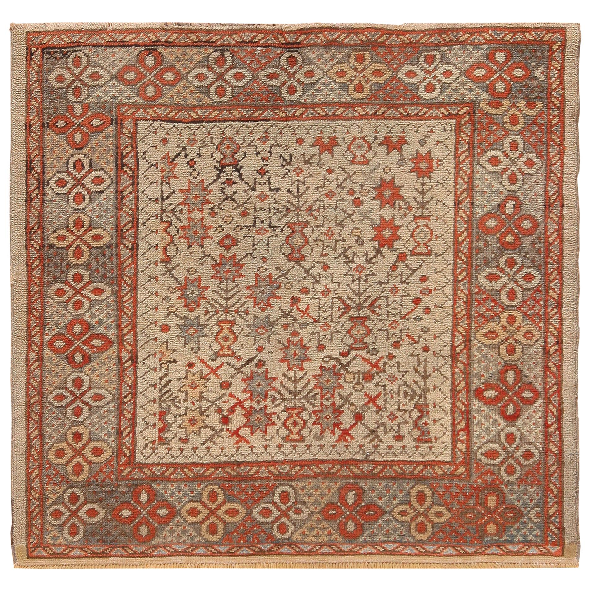 Antique Turkish Ghiordes Rug. 4 ft x 4 ft 2 in