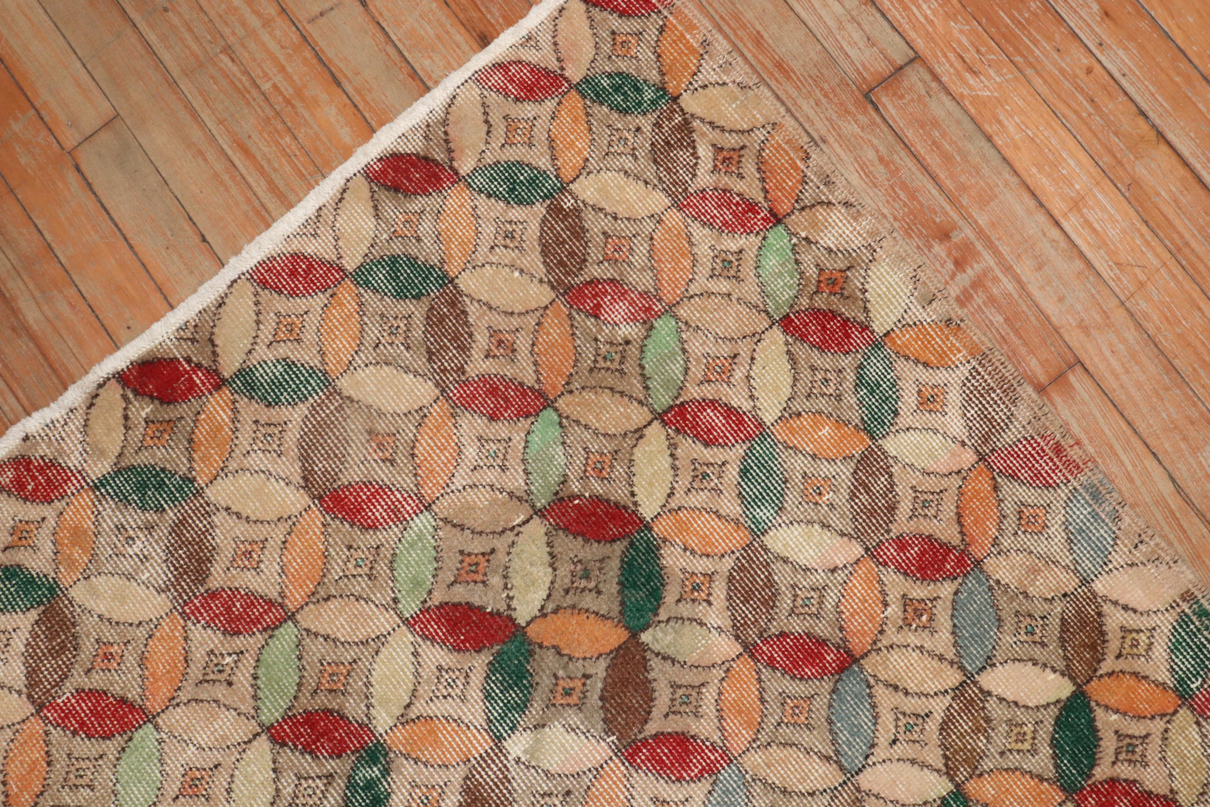 Square Turkish Deco Rug In Good Condition For Sale In New York, NY