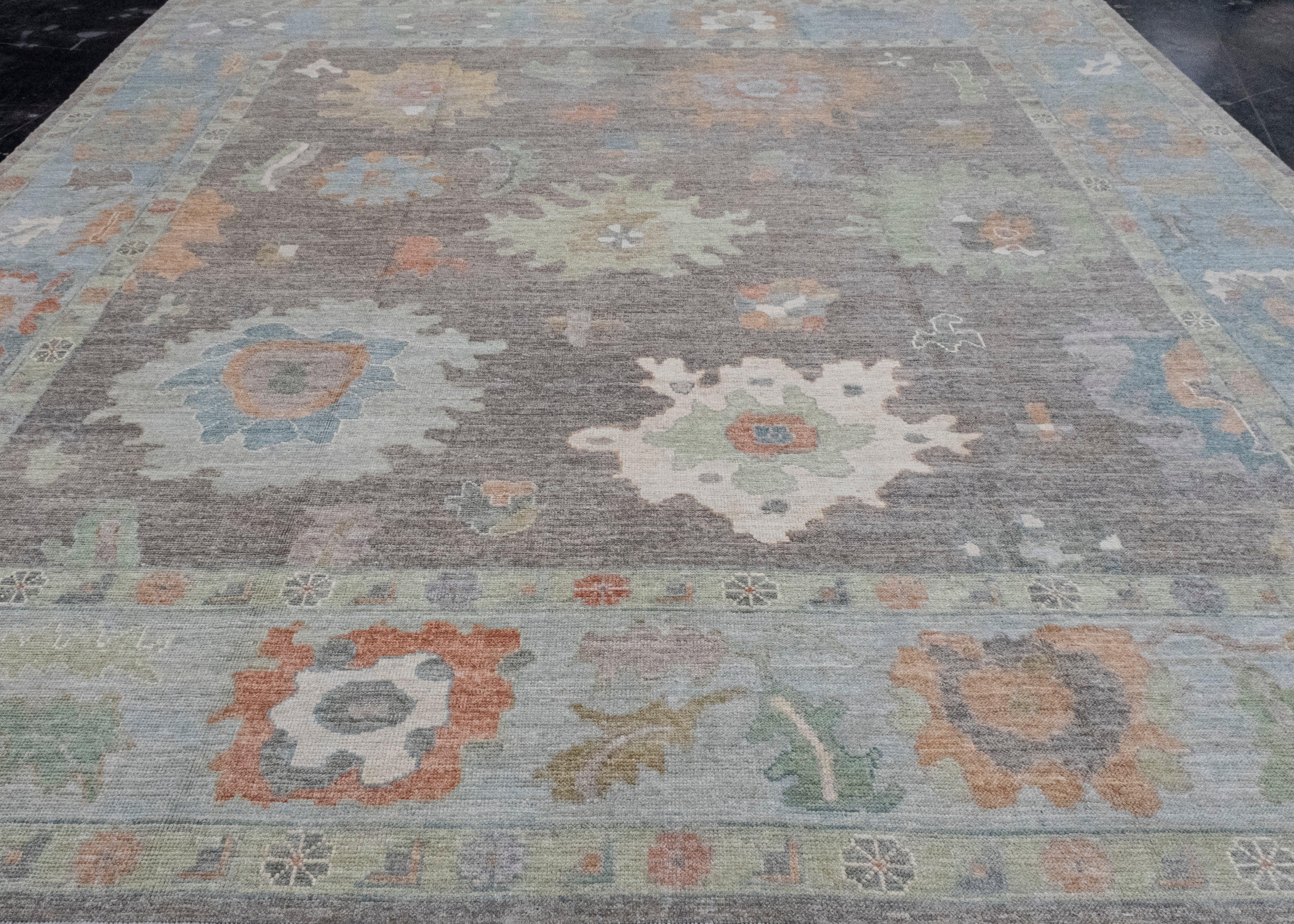 Quadratischer türkischer Oushak-Teppich 12' x 12'7