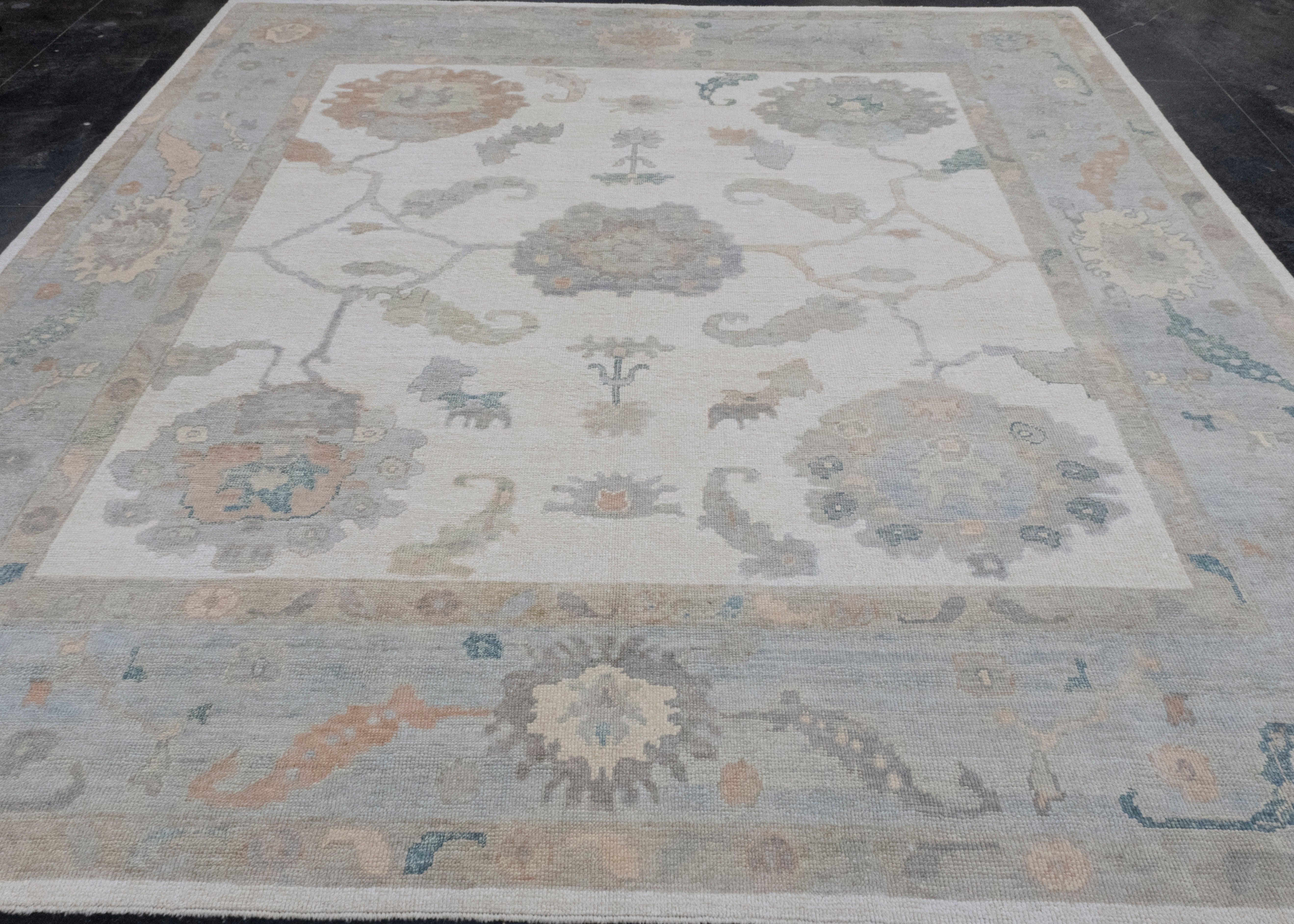 Quadratischer türkischer Oushak-Teppich 9'8