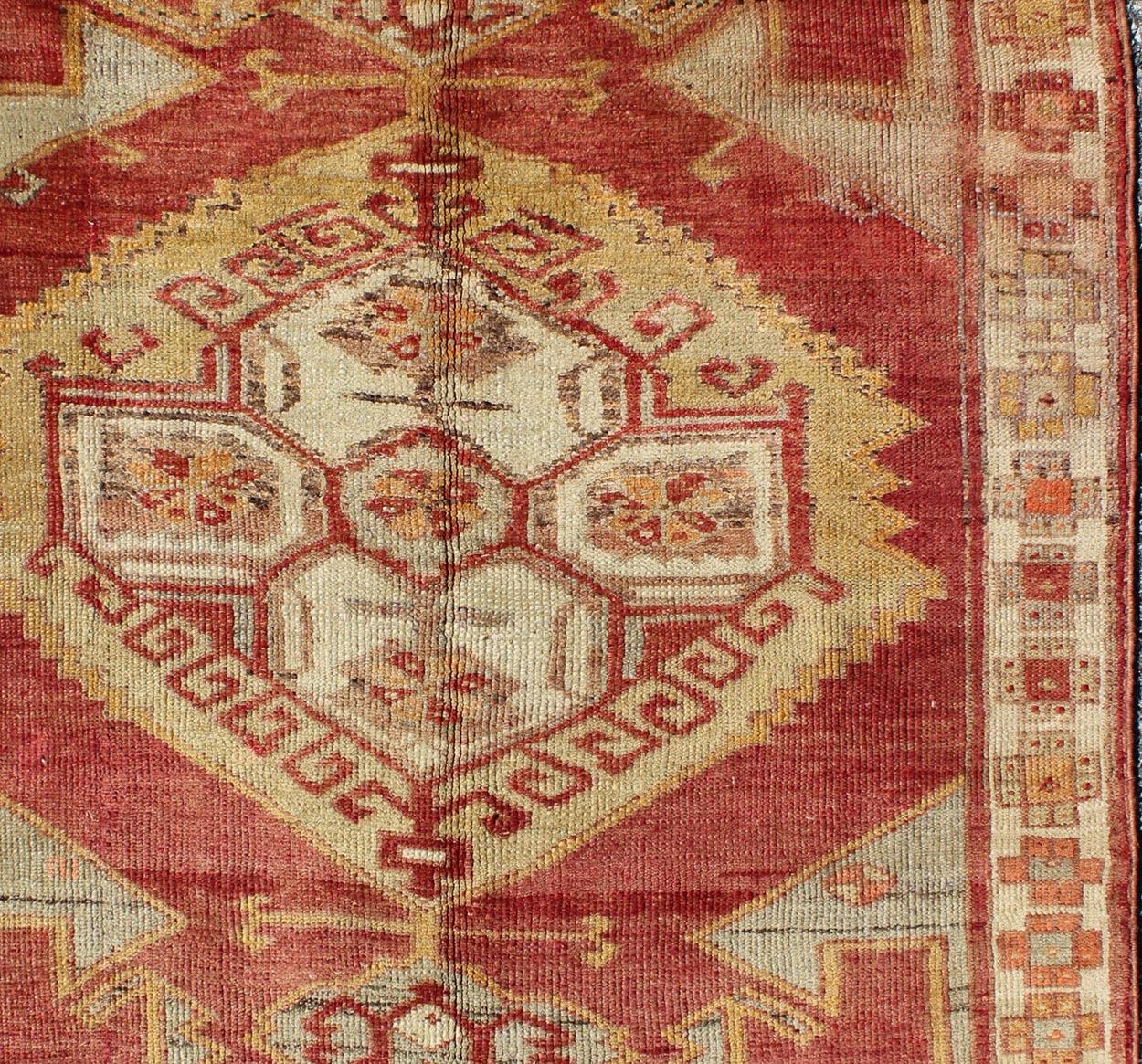 Square Turkish Oushak with Medallion Design. Vintage Oushak carpet from Turkey in square size, Keivan Woven Arts/ rug TU-UGU-38, country of origin / type: Turkey / Oushak, circa 1940

Measures: 3'10 x 4'2

This vintage Turkish Oushak rug is rendered