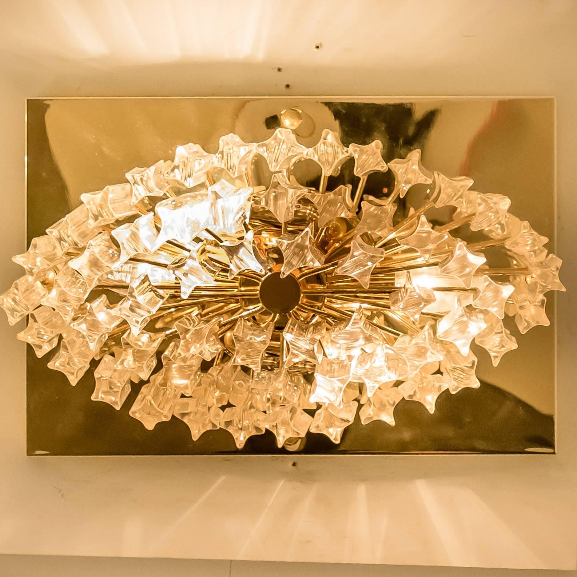 Mid-Century Modern Monture encastrée carrée de forme ovale Venini plaquée dorée, Italie en vente