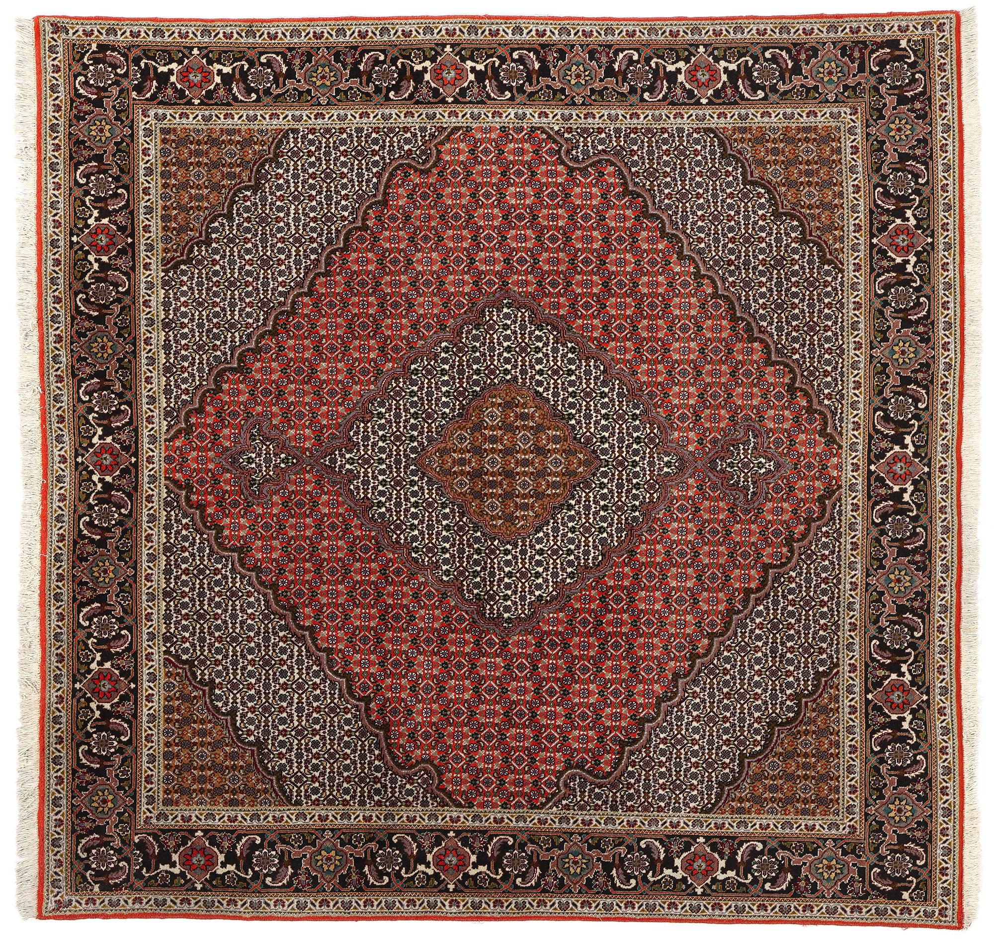 Tappeto persiano Mahi Tabriz quadrato d'epoca in vendita 2