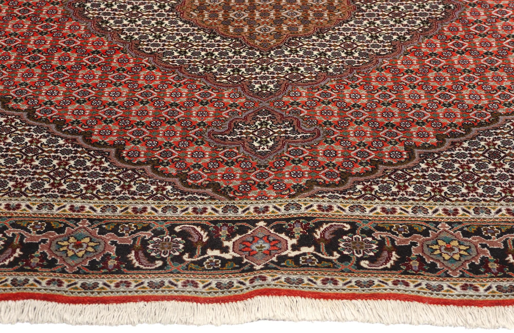 Persiano Tappeto persiano Mahi Tabriz quadrato d'epoca in vendita