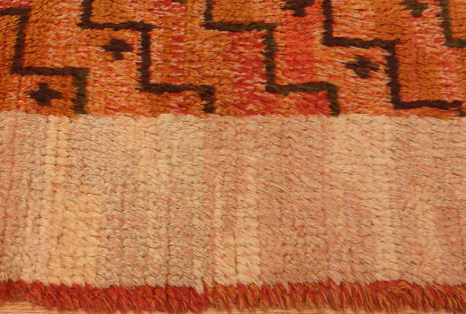Wool Square Vintage Swedish Scandinavian Rug. Size: 5 ft 9 in x 5 ft 11 in