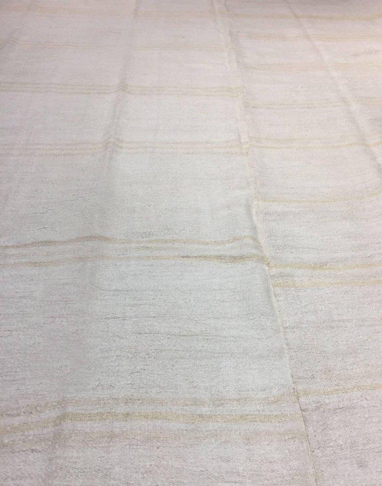 Quadratischer türkischer Flachgewebe-Hanf-Teppich im Vintage-Stil  12'2 x 12'2 cm (Kelim) im Angebot