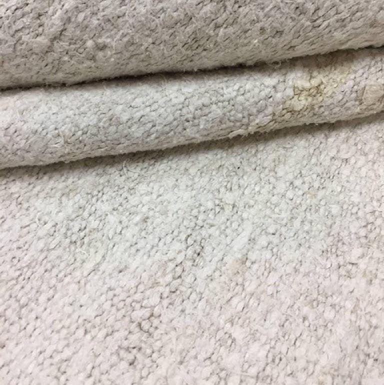 Quadratischer türkischer Flachgewebe-Hanf-Teppich im Vintage-Stil  12'2 x 12'2 cm (Türkisch) im Angebot