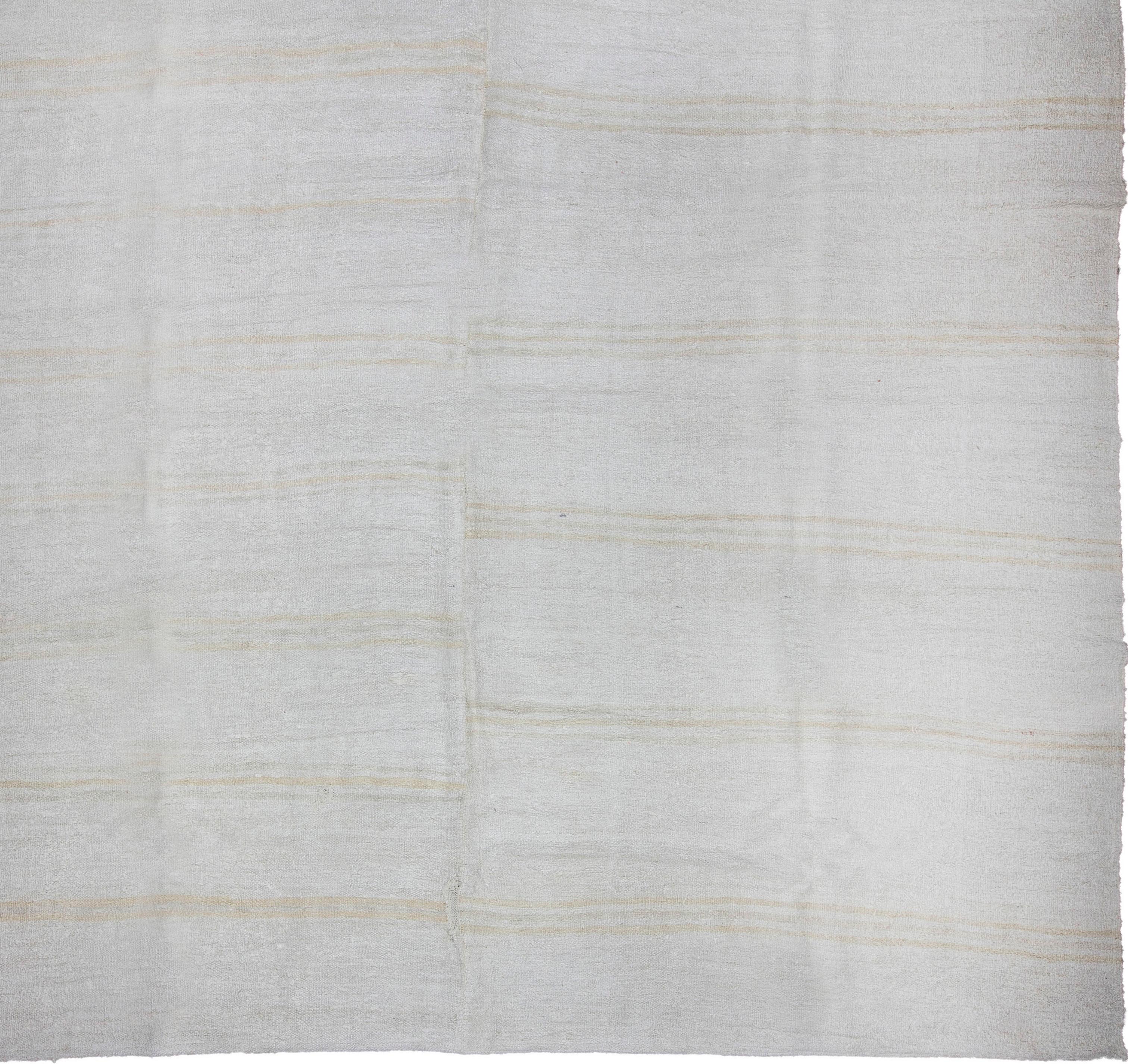 Quadratischer türkischer Flachgewebe-Hanf-Teppich im Vintage-Stil  12'2 x 12'2 cm im Angebot 1
