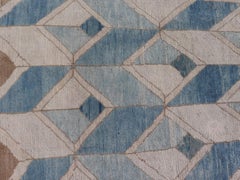 Tappeto quadrato vintage turco Oushak Kars con colori blu e marrone chiaro