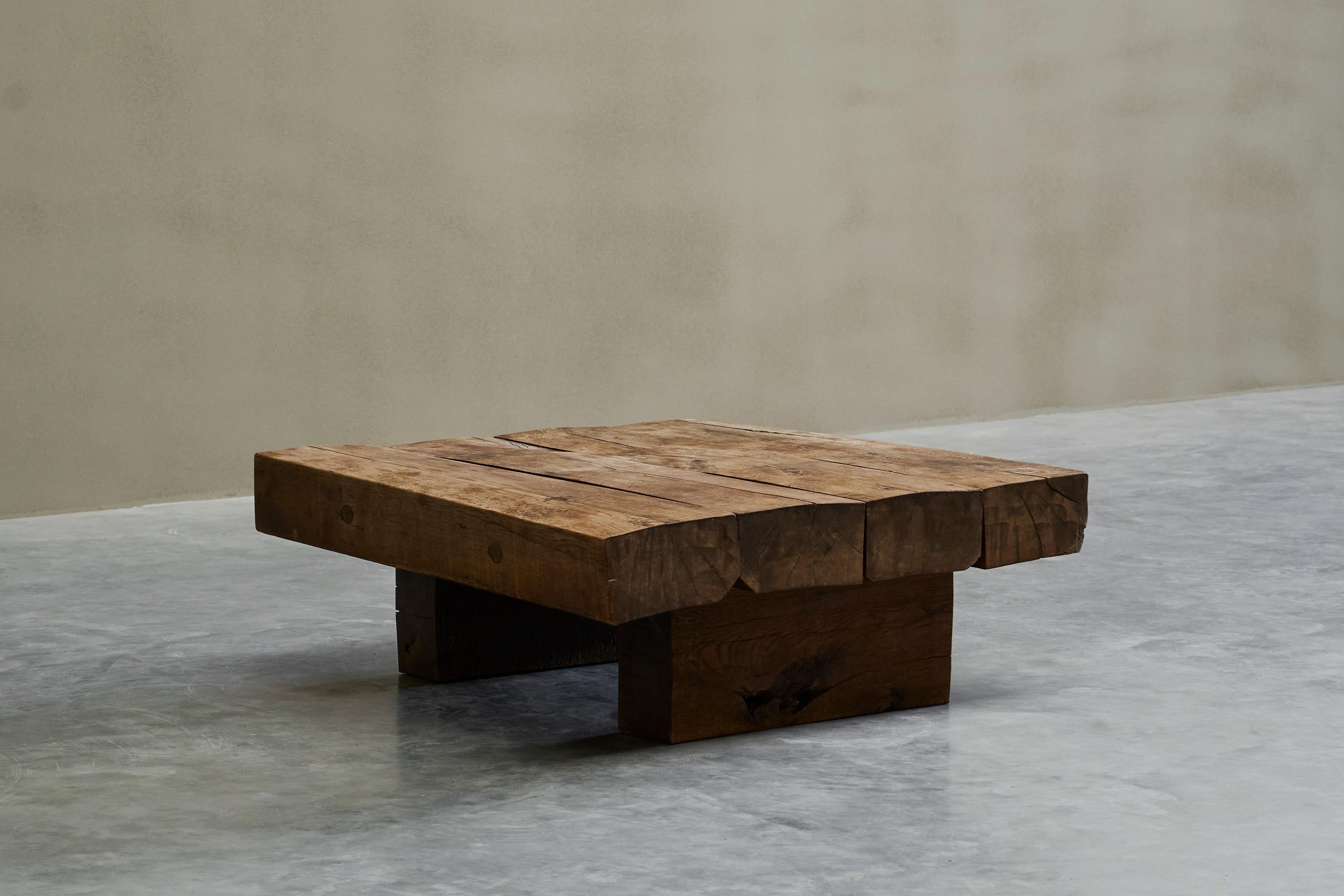 Table basse carrée de style Wabi Sabi en Oak Oak massif Europe 1960s en vente 10