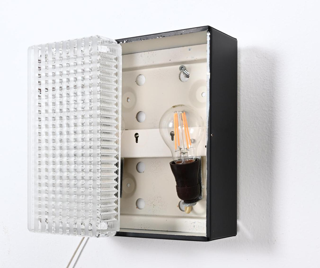 Lampe murale carrée Applique ou lumière affleurante en vente 2