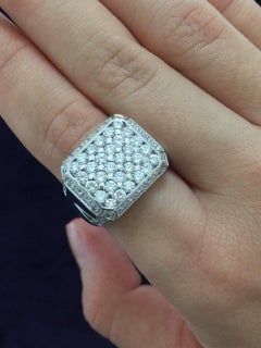 Square white diamond  pavè chevalier ring in 18kt white gold