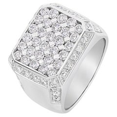 Square white diamond  pavè chevalier ring in 18kt white gold