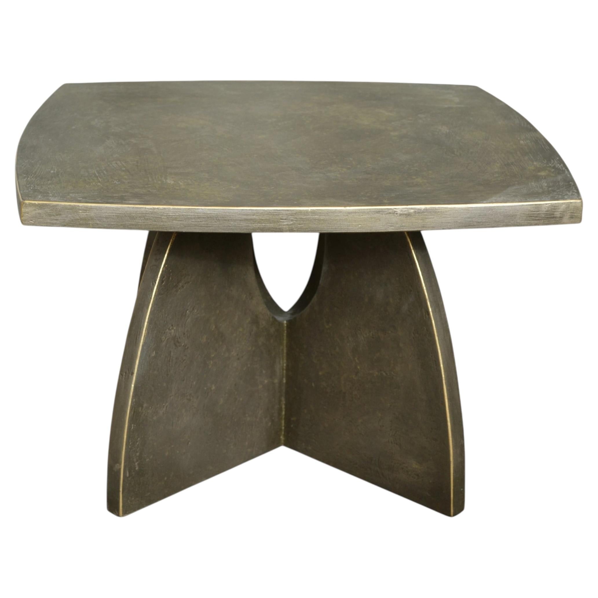 Square wooden coffee table, dark bronze-effect finish, handmade in Italy. in vendita