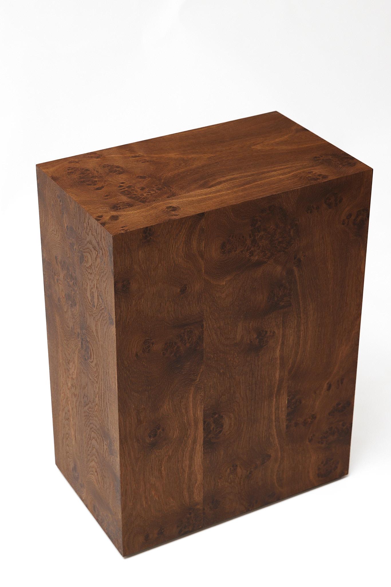 Pedestal stand, covered in smoked oak veneer.
Note that the pedestal has minor production faults where wood putty has been applied. Hence the price is almost 50% lower than the standard price. The pedestal can be ordered in bespoke measurements.