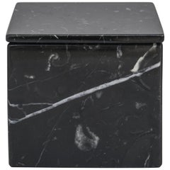 Handgefertigte quadratische Schachtel aus schwarzem Marquina-Marmor mit Deckel