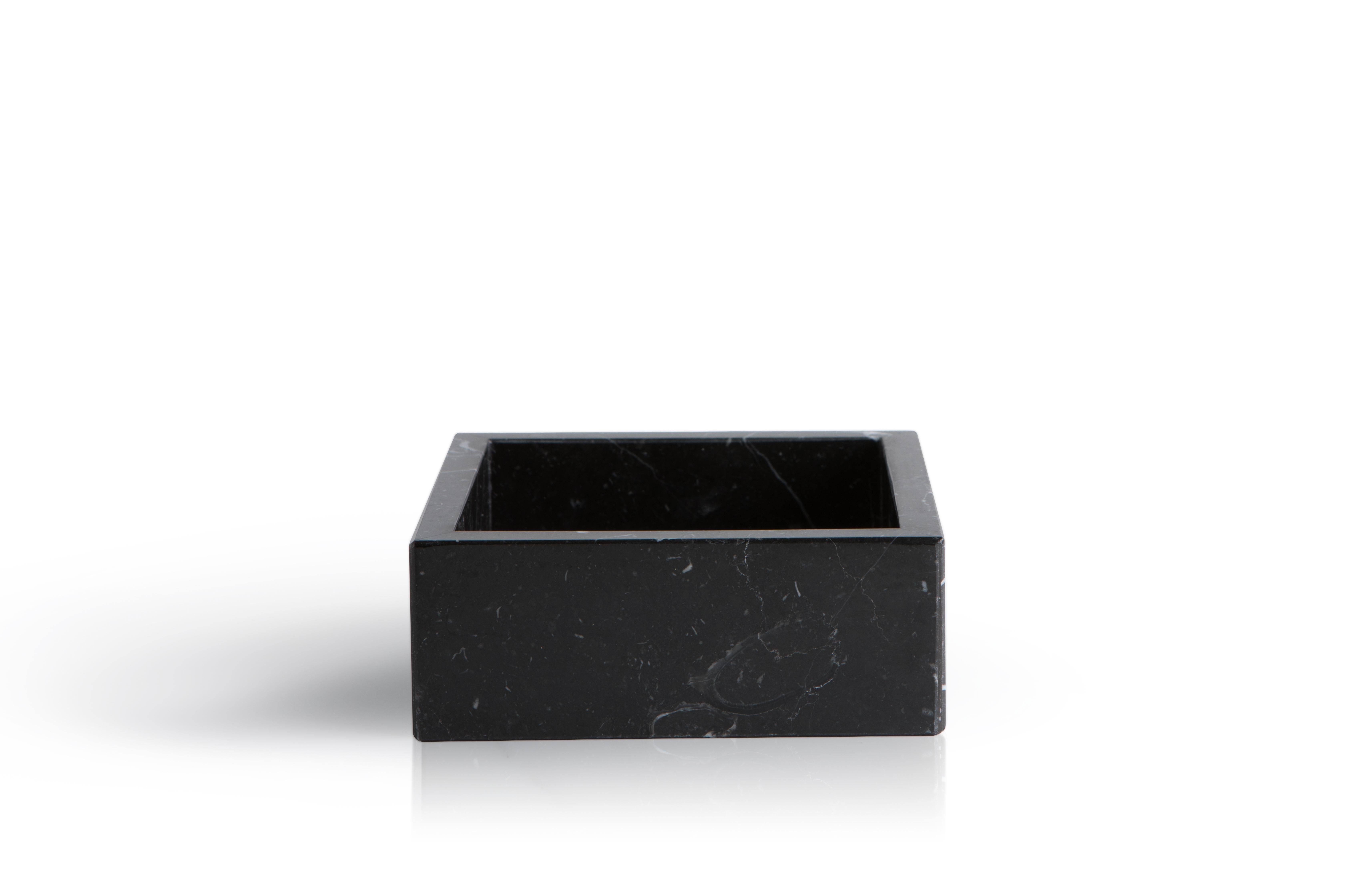 Squared black Marquina marble guest towel tray, ideal for spa, hotel, restaurant and private house bathrooms. It can be used also as a dresser valet or for the nice display of sweets and chocolates in the living-room or studio. Each piece is in a