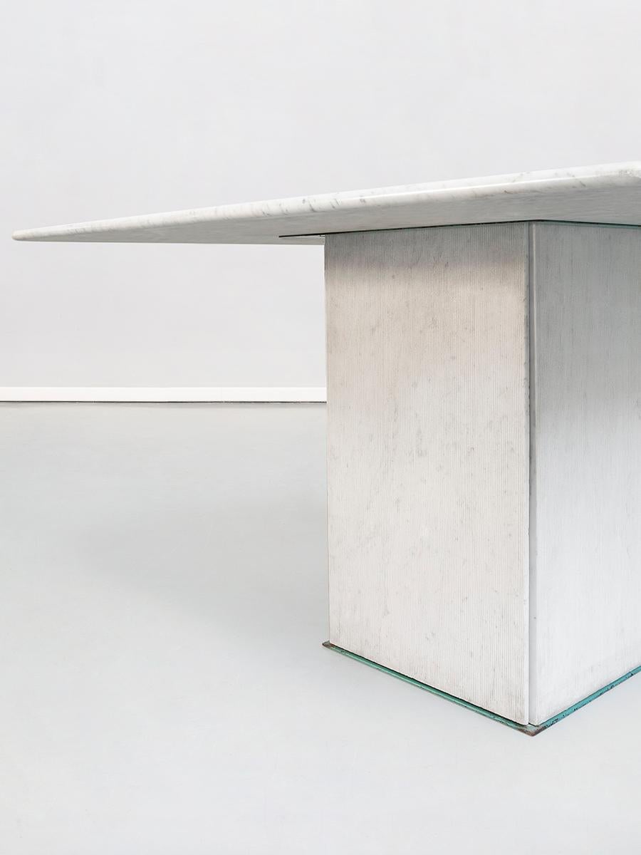  Squared Dining Marble Table by Gianfranco Frattini, 1985 In Good Condition For Sale In MIlano, IT