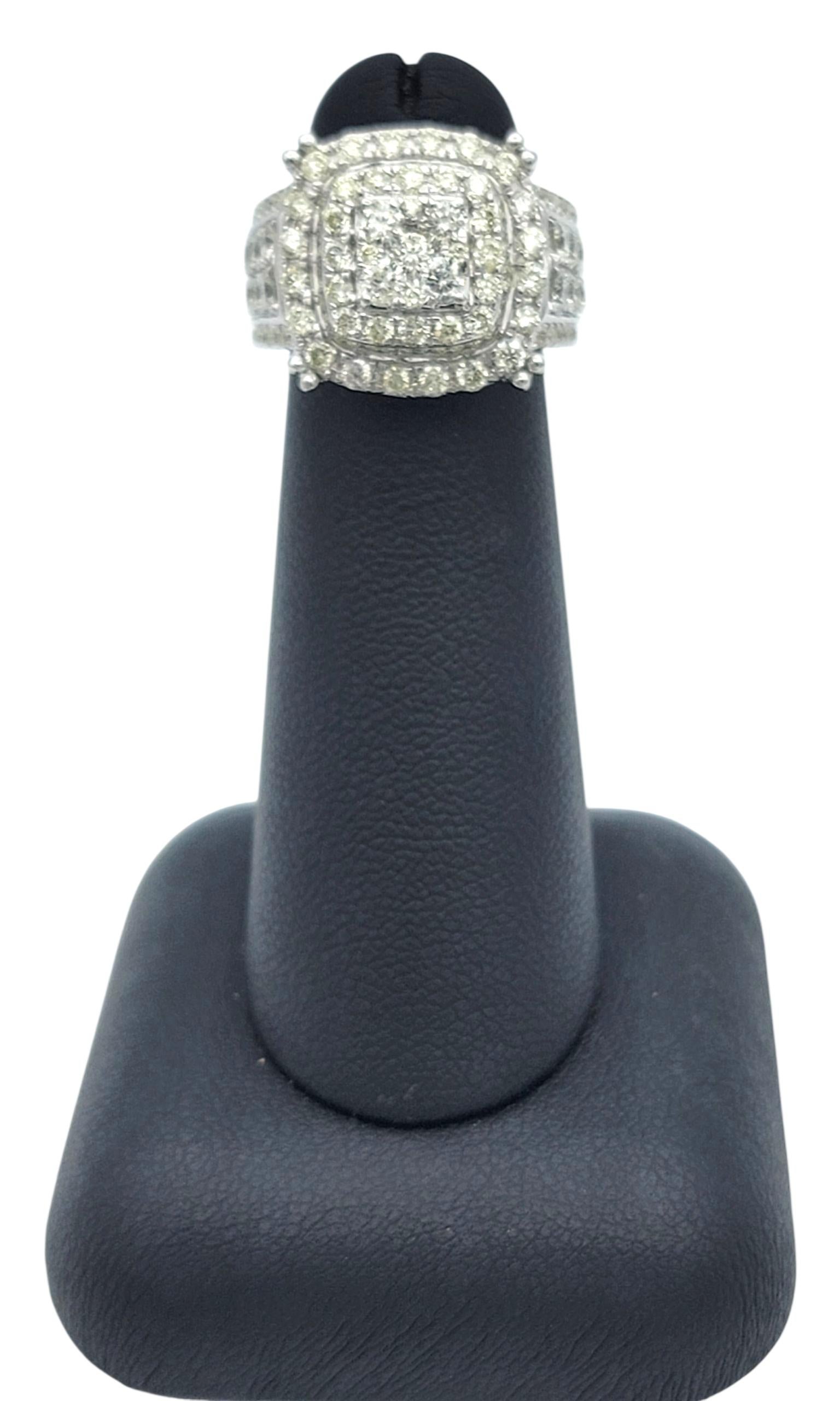 Quadratischer Doppel-Diamant-Halo-Cluster-Cocktailring aus 14 Karat Weißgold im Angebot 3