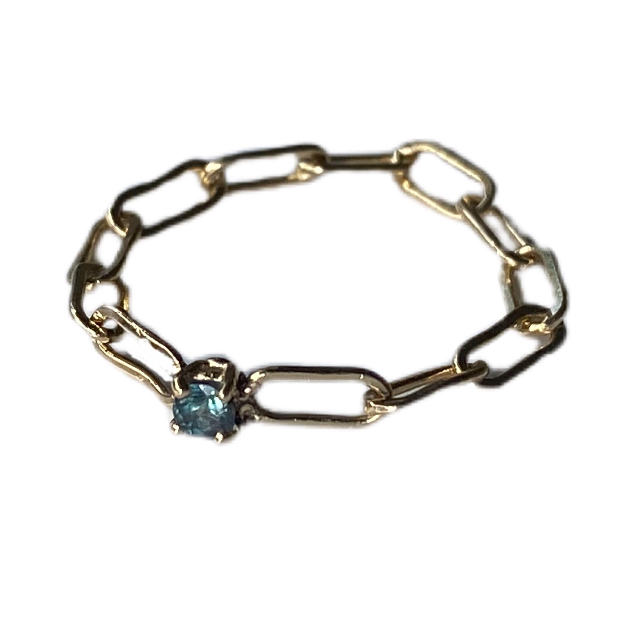 Square Cut Squared Emerald Chain Ring Gold For Sale