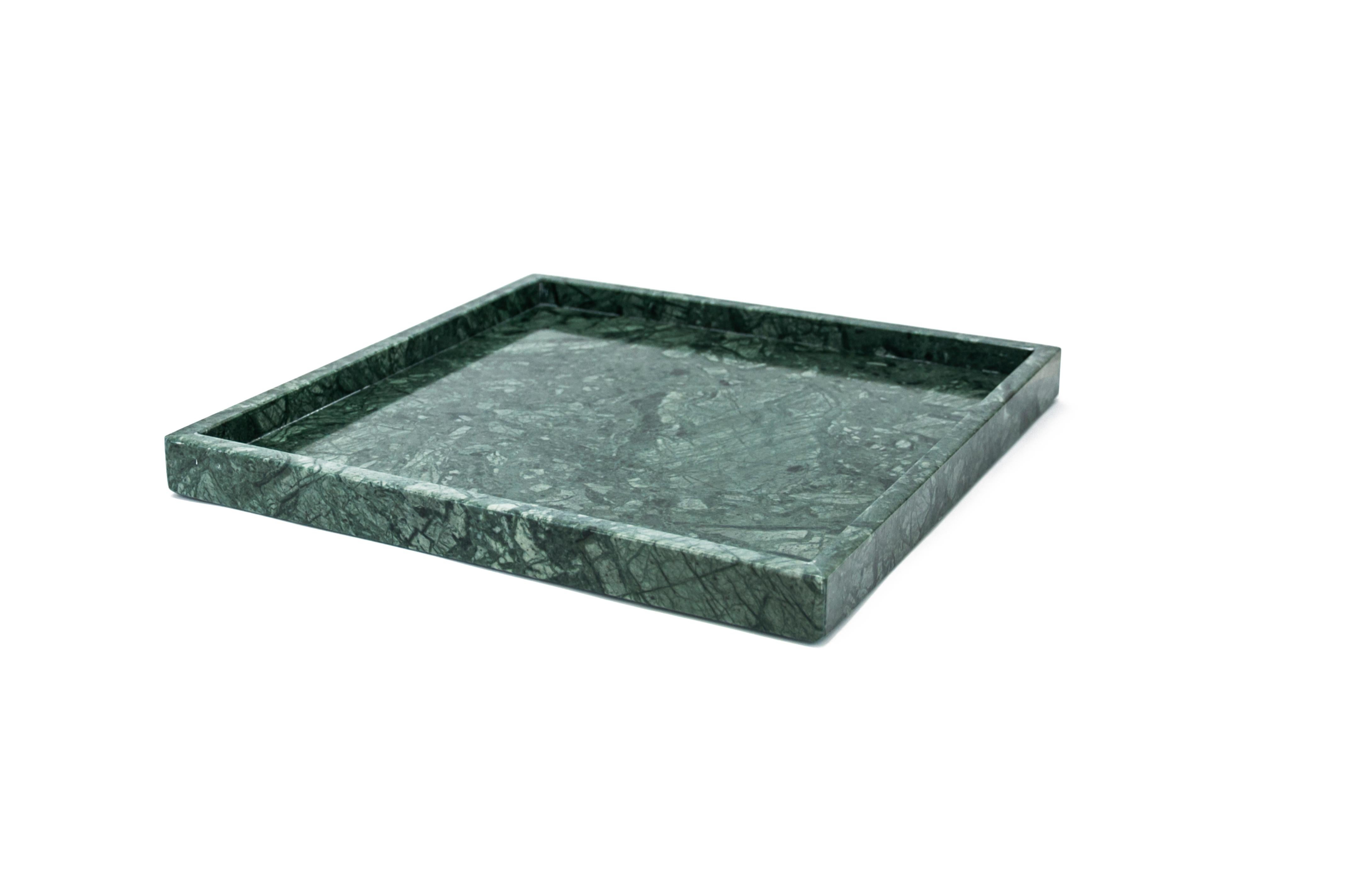 Handgefertigtes, quadratisches Tablett aus grünem Guatemala-Marmor im Zustand „Neu“ im Angebot in Carrara, IT