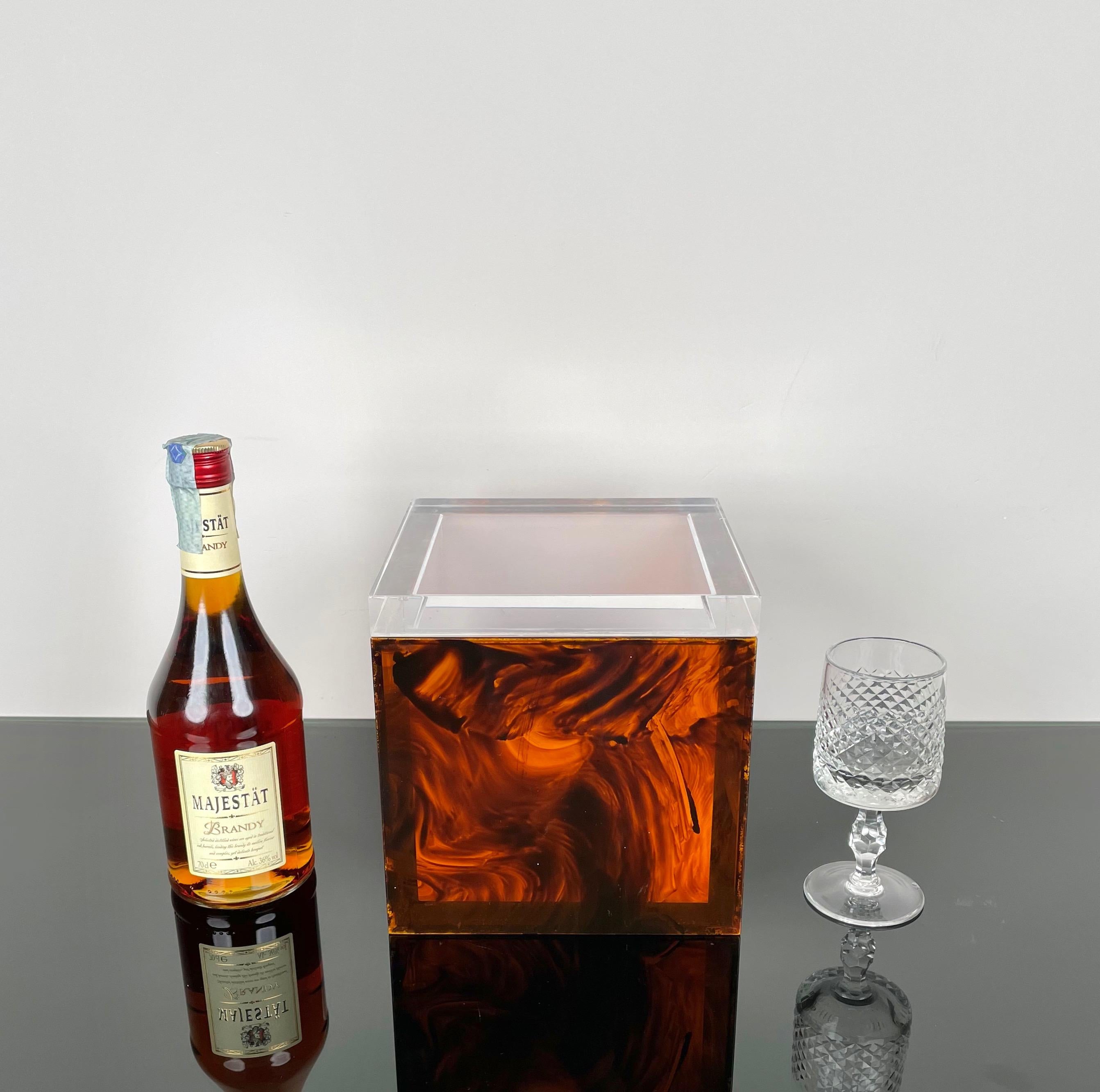 Squared Ice Bucket in Tortoise Shell Effect Lucite, Italy, 1970s For Sale 2