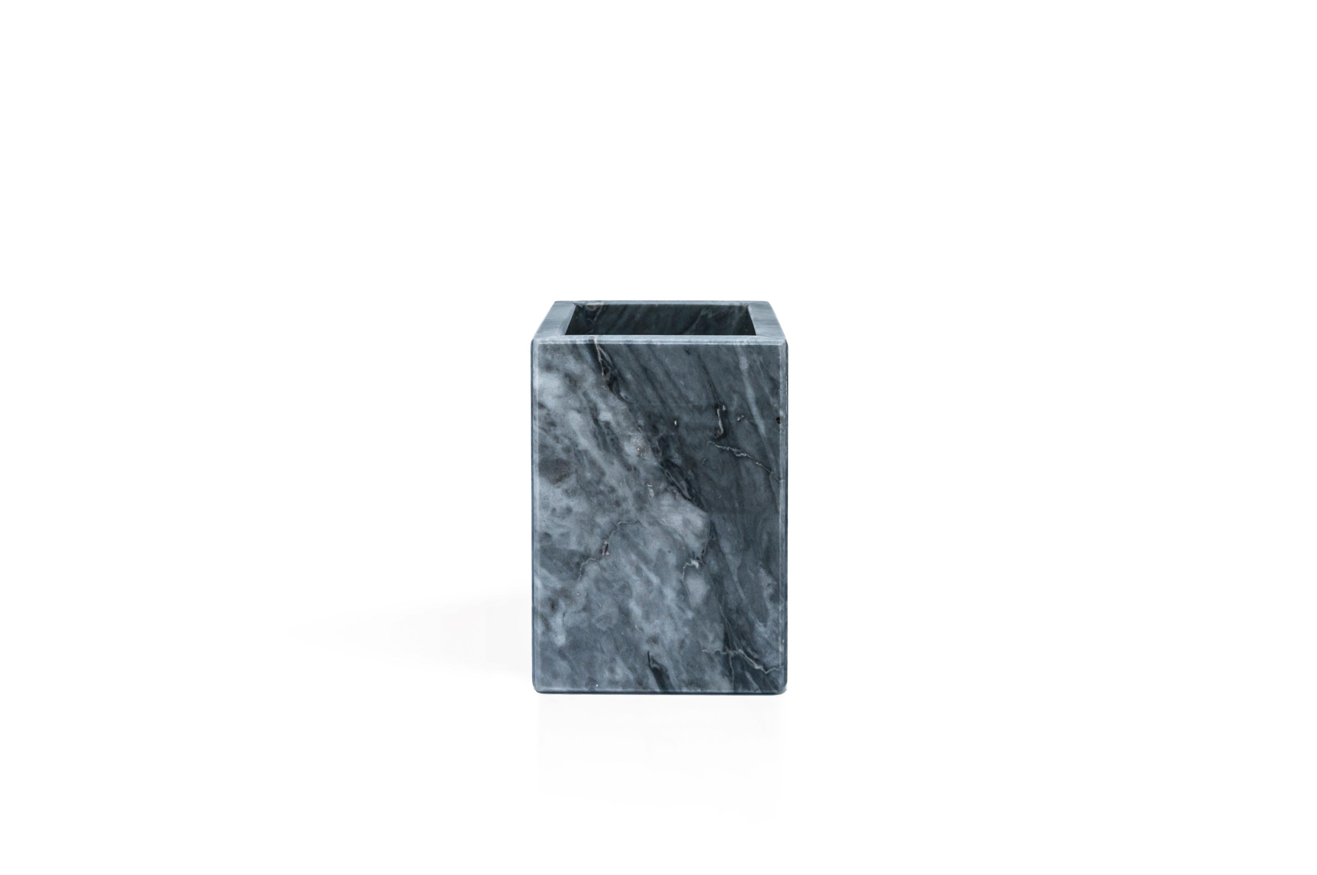 Contemporary Squared Toothbrush Holder in Black Marble