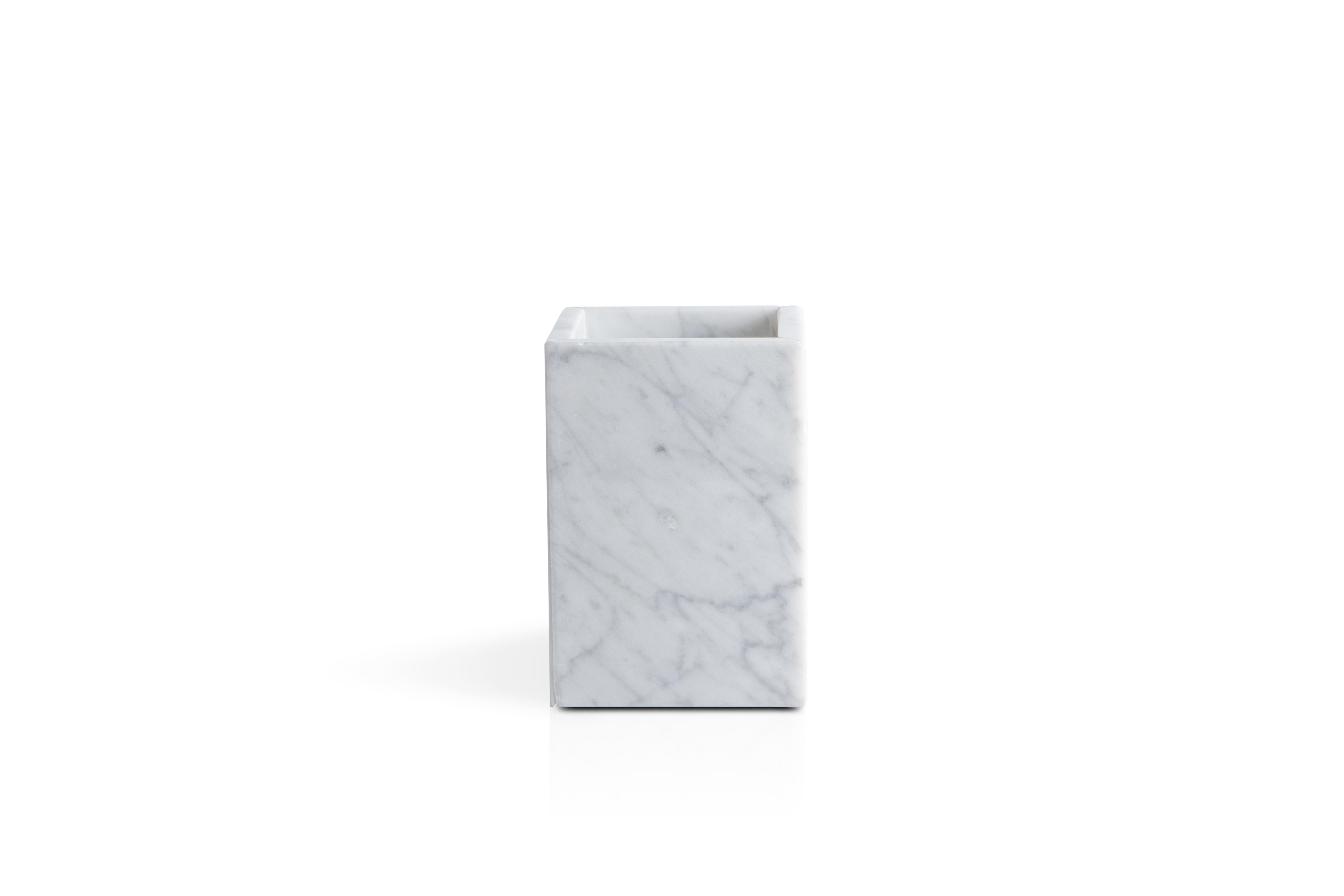 Italian Handmade Squared Toothbrush Holder in White Carrara Marble For Sale
