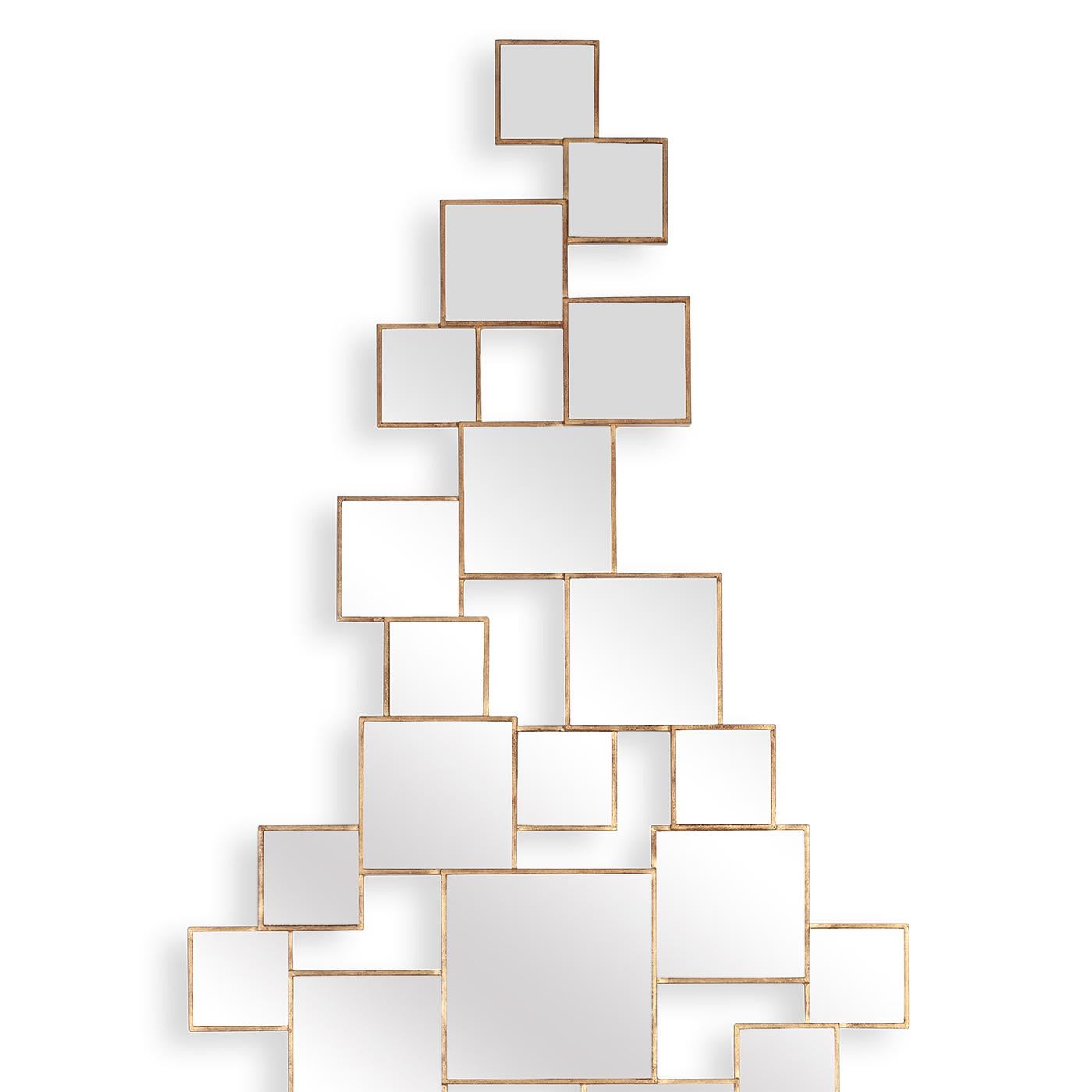 Mirror squares concept I with squares mirror
glass with solid wood frames painted in antique
gold finish.