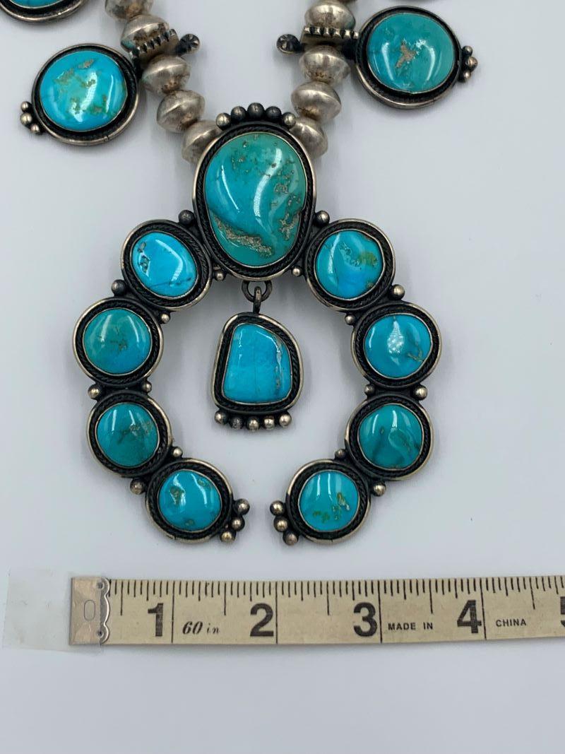 Squash Blossom Necklace Earrings Set by Navajo Silversmith Tommy Jackson For Sale 12
