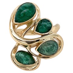 "Squiggle" Freeform Emerald Pear Cabochon Ring in Yellow Gold