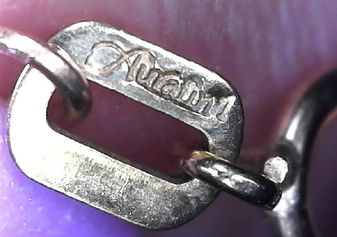 S.R.Co. Collier à pendentifs en or jaune 10K, onyx et émail, 19,5 pouces en vente 5