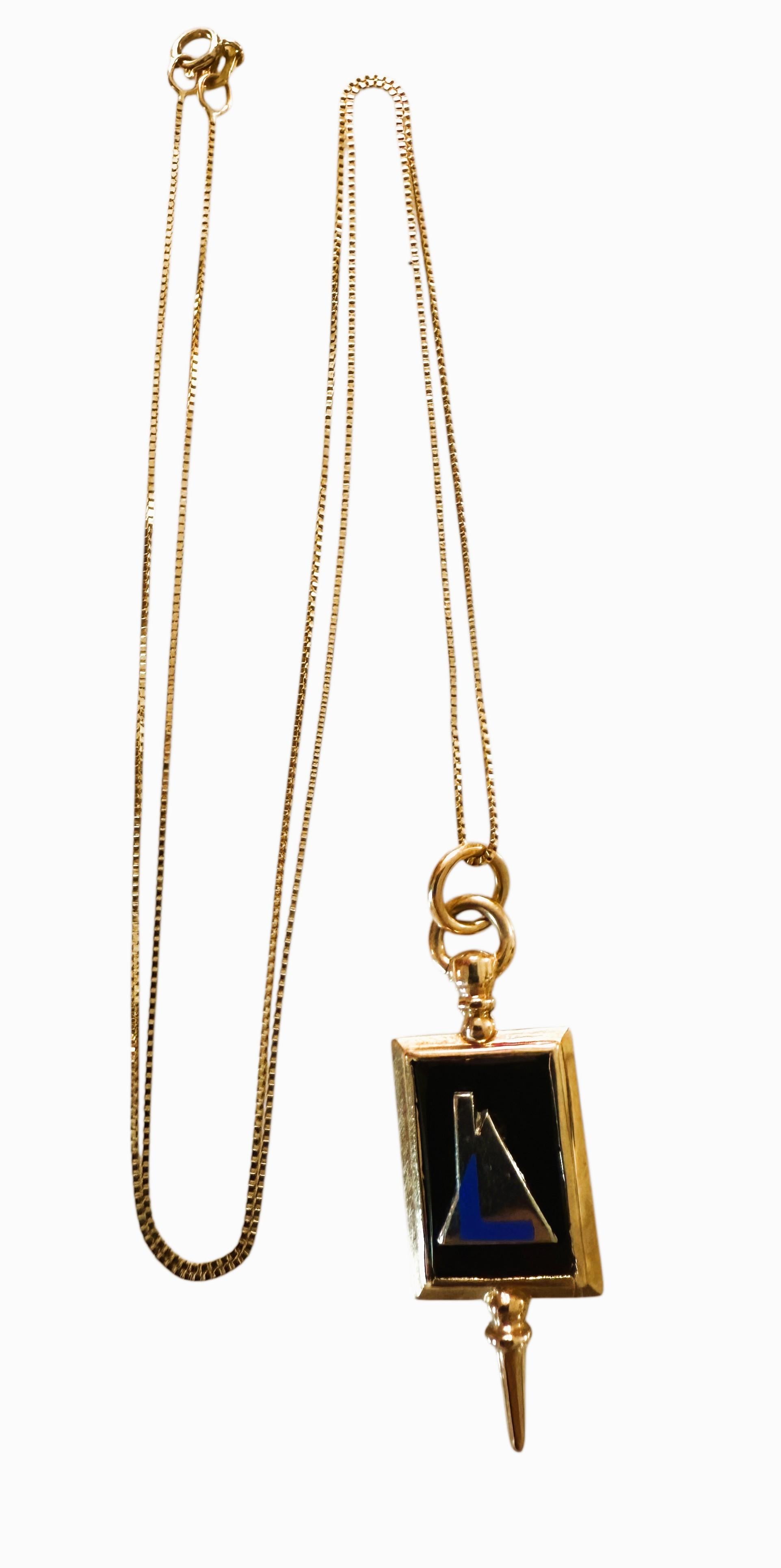 S.R.Co. Collier à pendentifs en or jaune 10K, onyx et émail, 19,5 pouces en vente 3