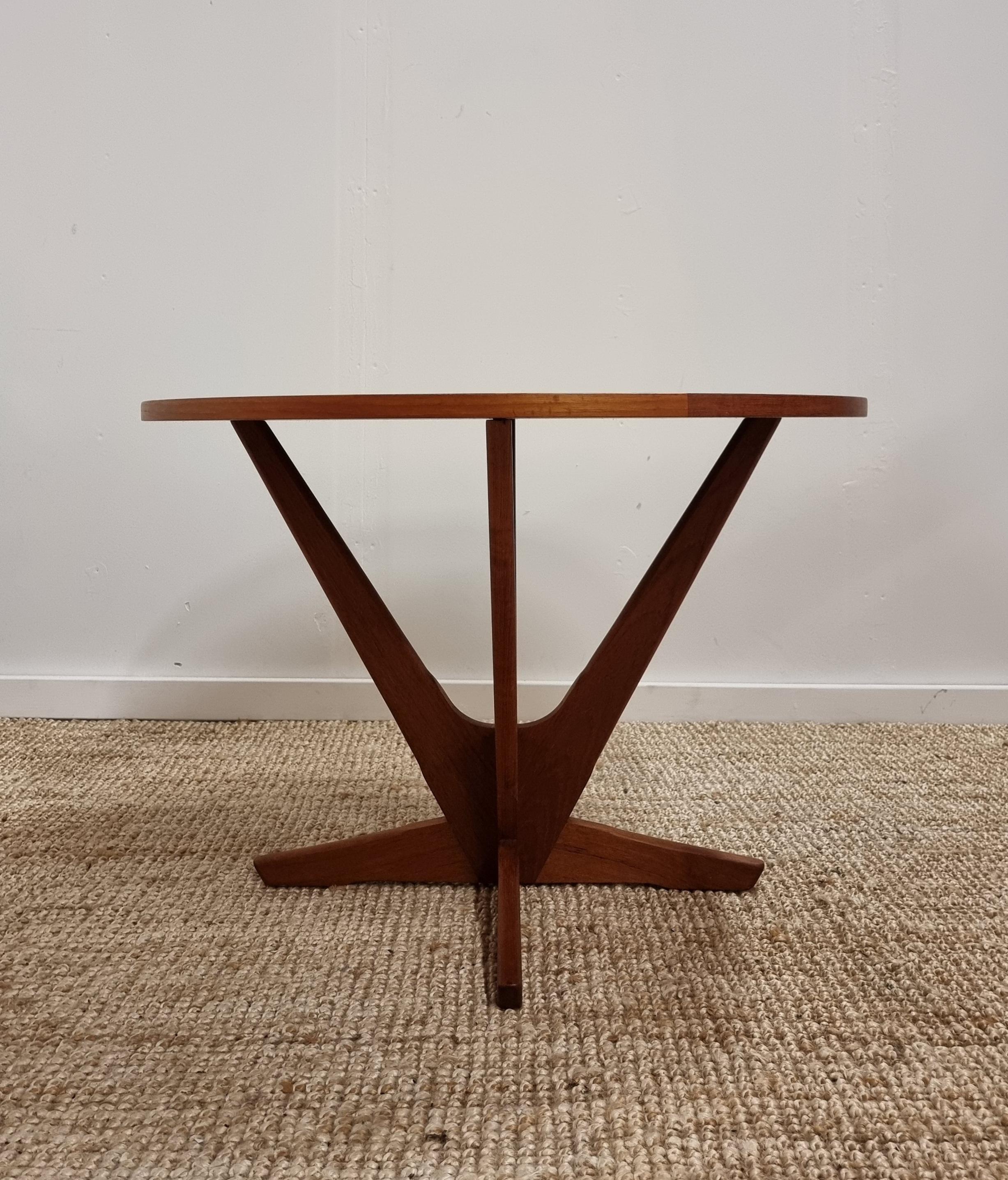 Søren Georg Jensen, coffee table 'Kubus' for Tønder Møbelfabrik, Midcentury In Fair Condition For Sale In Stockholm, SE
