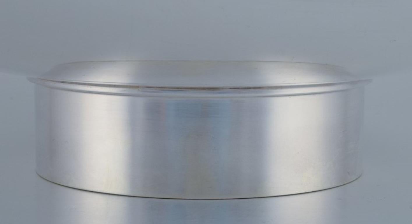 Late 20th Century Søren Georg Jensen for Georg Jensen. Large bowl in sterling silver For Sale