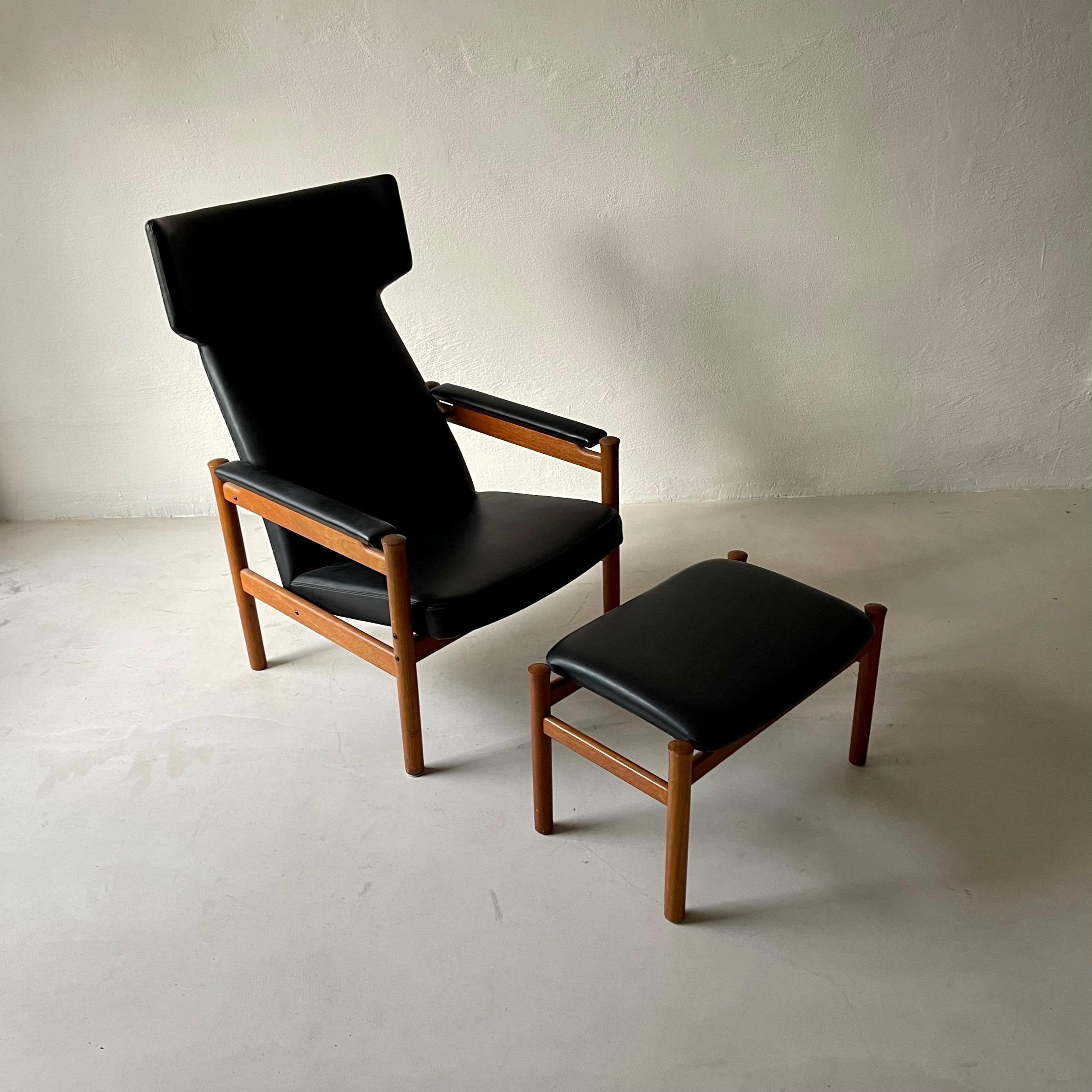 Danish Søren Hansen Easy Chair Model 4365 Produced by Fritz Hansen in Denmark For Sale