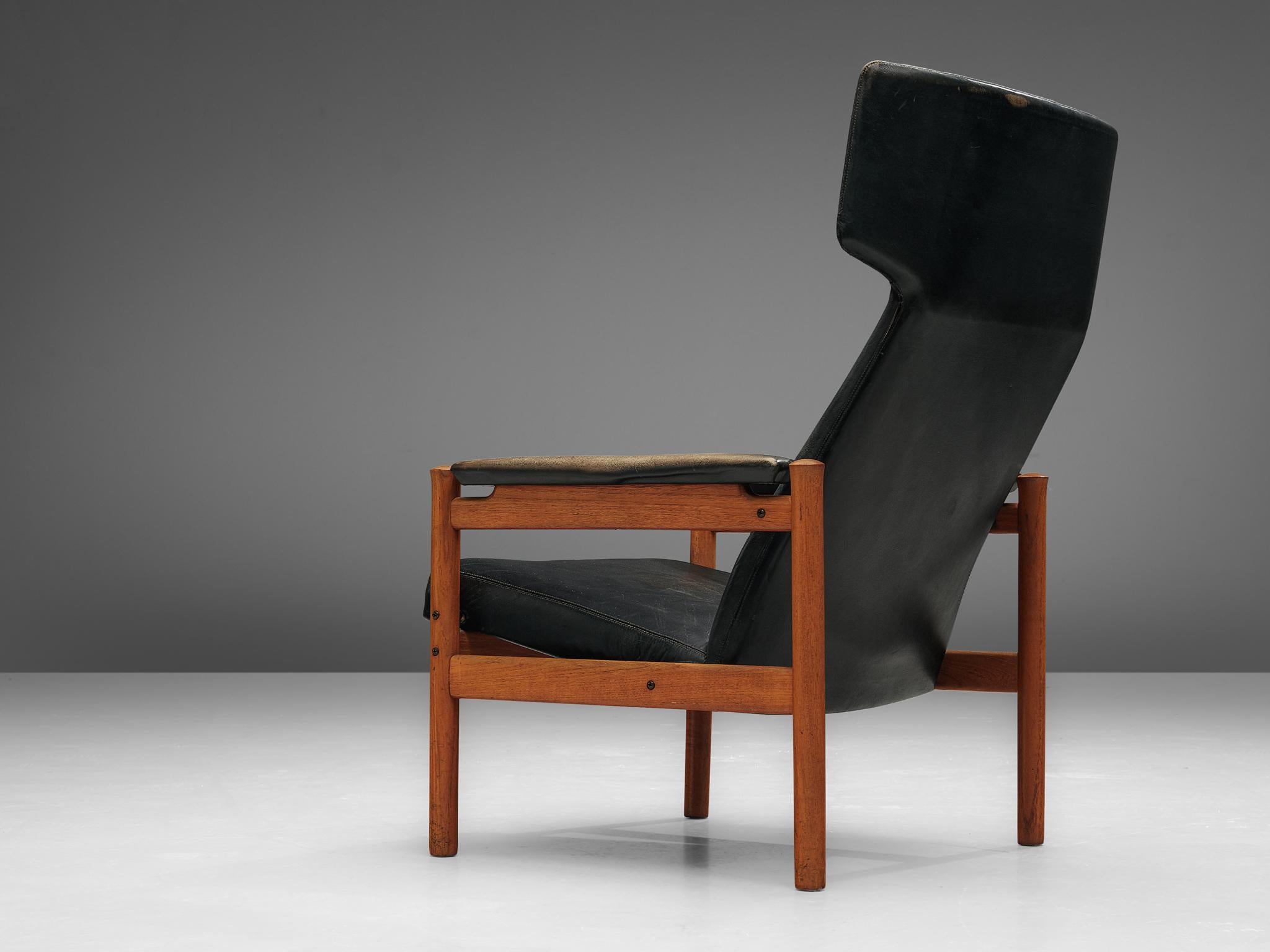 Mid-Century Modern Søren Hansen Wingback Chair in Original Leather